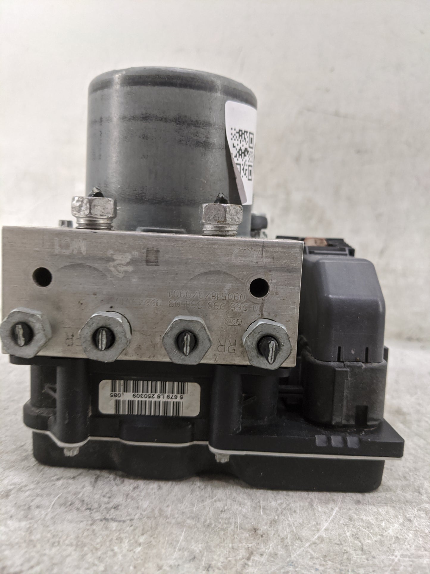 2010-2011 Chevrolet Camaro ABS Pump Control Module Replacement P/N:0265951010 0265235334, 920016B9128E1552 Fits Fits 2010 20