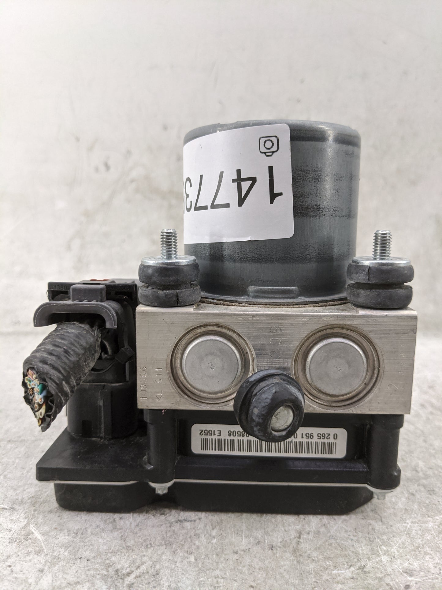 2010-2011 Chevrolet Camaro ABS Pump Control Module Replacement P/N:0265951010 0265235334, 920016B9128E1552 Fits Fits 2010 20