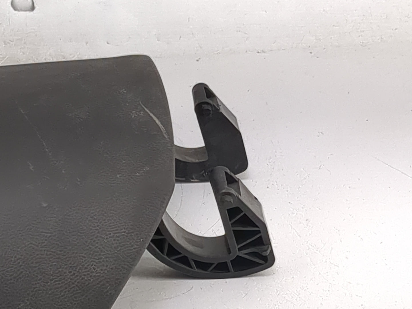 2010 Chevrolet Camaro Center Console Armrest Cover Lid Fits OEM Used Auto Parts - Oemusedautoparts1.com