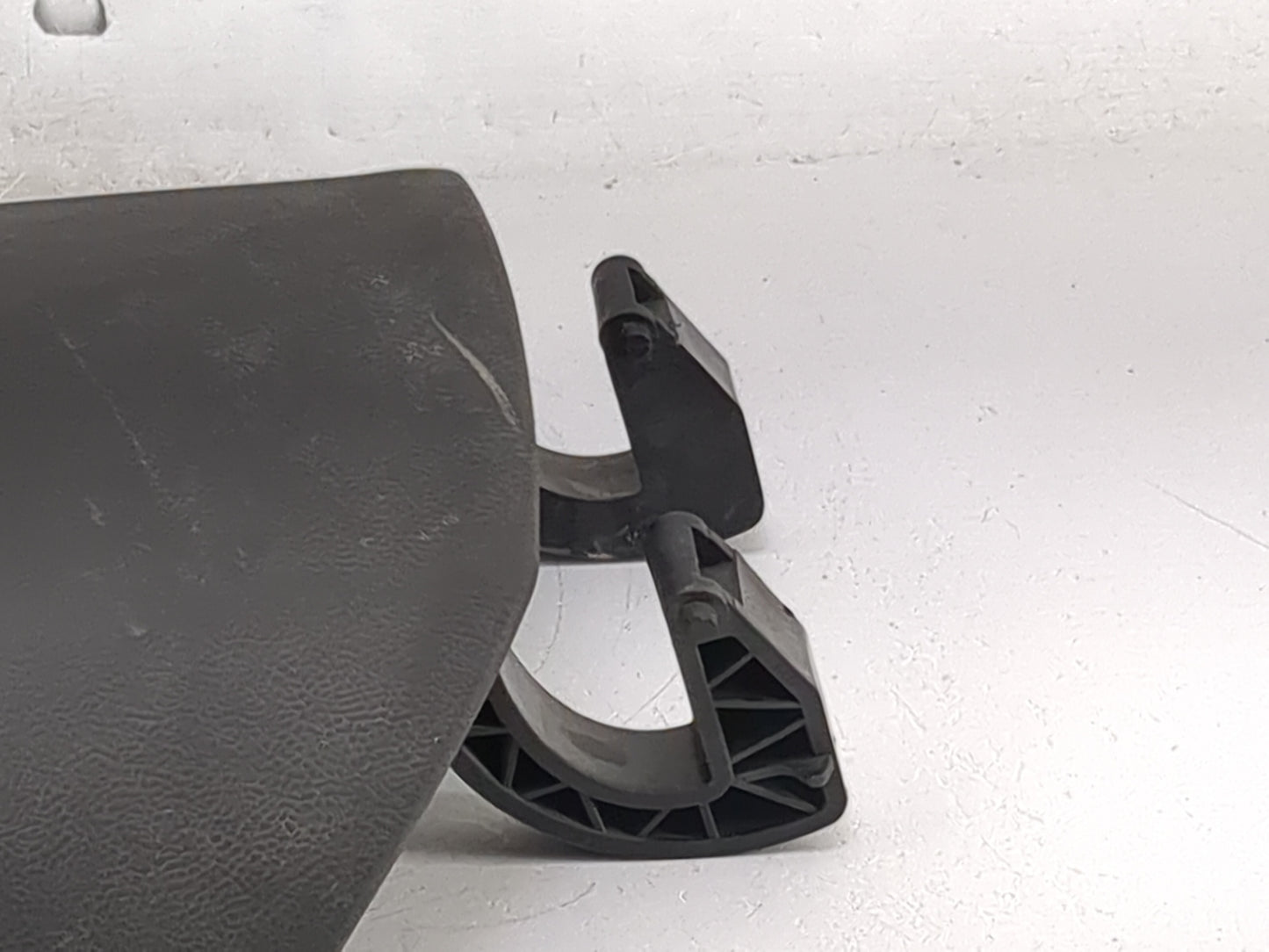 2010 Chevrolet Camaro Center Console Armrest Cover Lid Fits OEM Used Auto Parts - Oemusedautoparts1.com