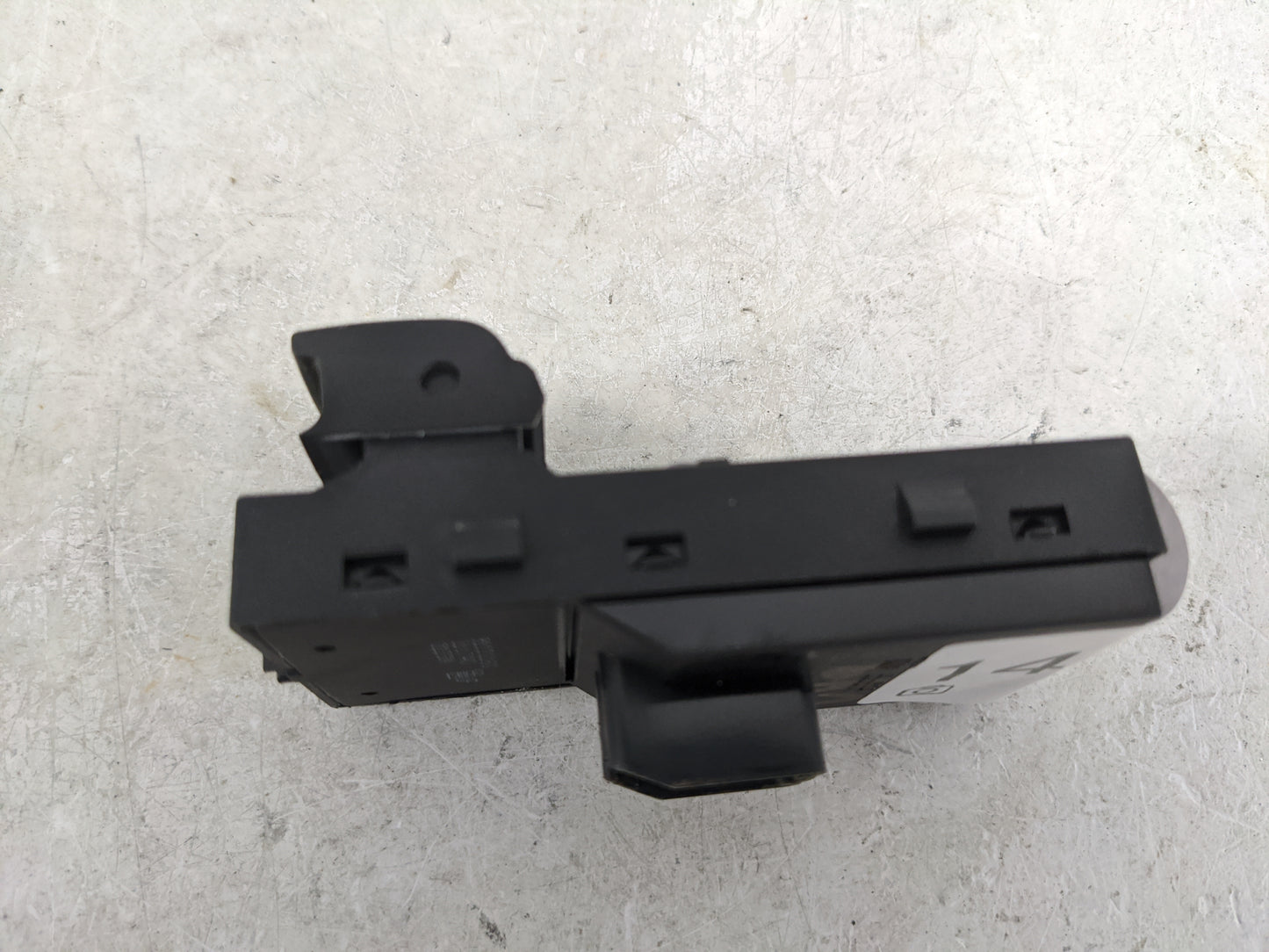 2010-2011 Chevrolet Camaro Passenger Right Power Window Switch - Oemusedautoparts1.com
