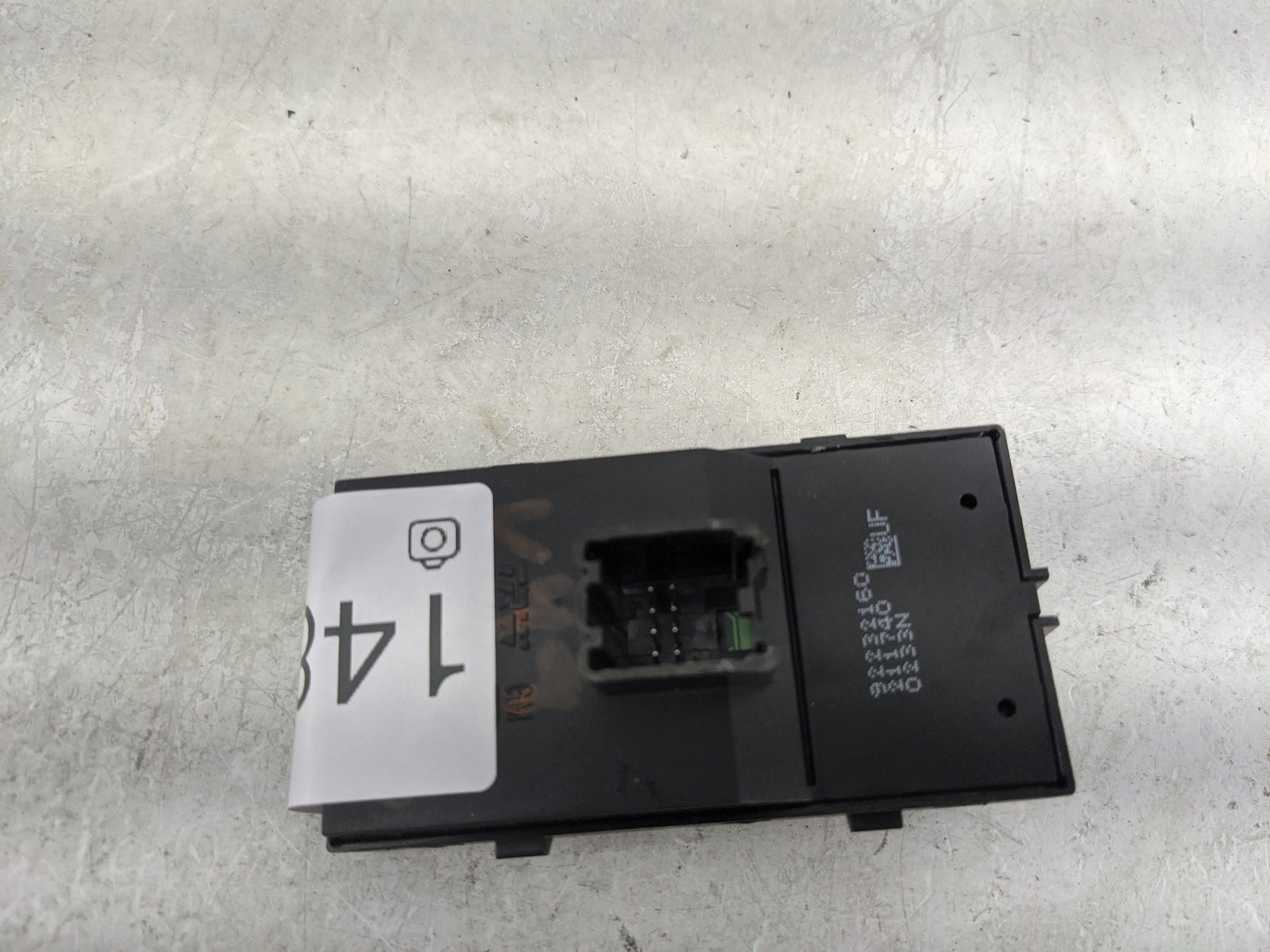 2010-2011 Chevrolet Camaro Passenger Right Power Window Switch - Oemusedautoparts1.com