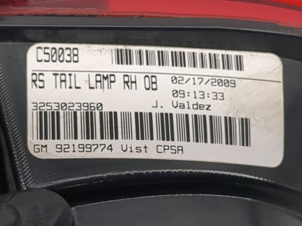 2010 Chevrolet Camaro Passenger Right Side Deck Lid Mounted Tail Light 1512063 - Oemusedautoparts1.com