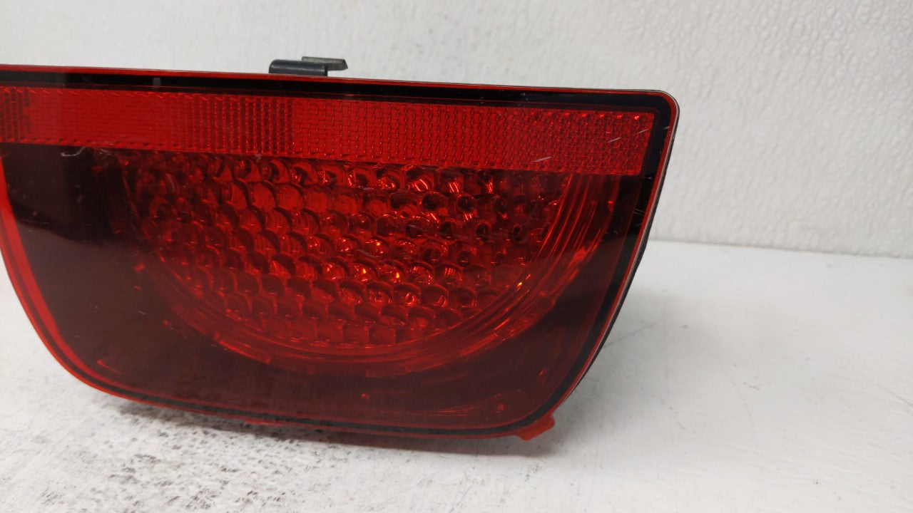2010-2013 Chevrolet Camaro Tail Light Assembly Passenger Right OEM P/N:PC50040 PC50039 Fits Fits 2010 2011 2012 2013 OEM Use
