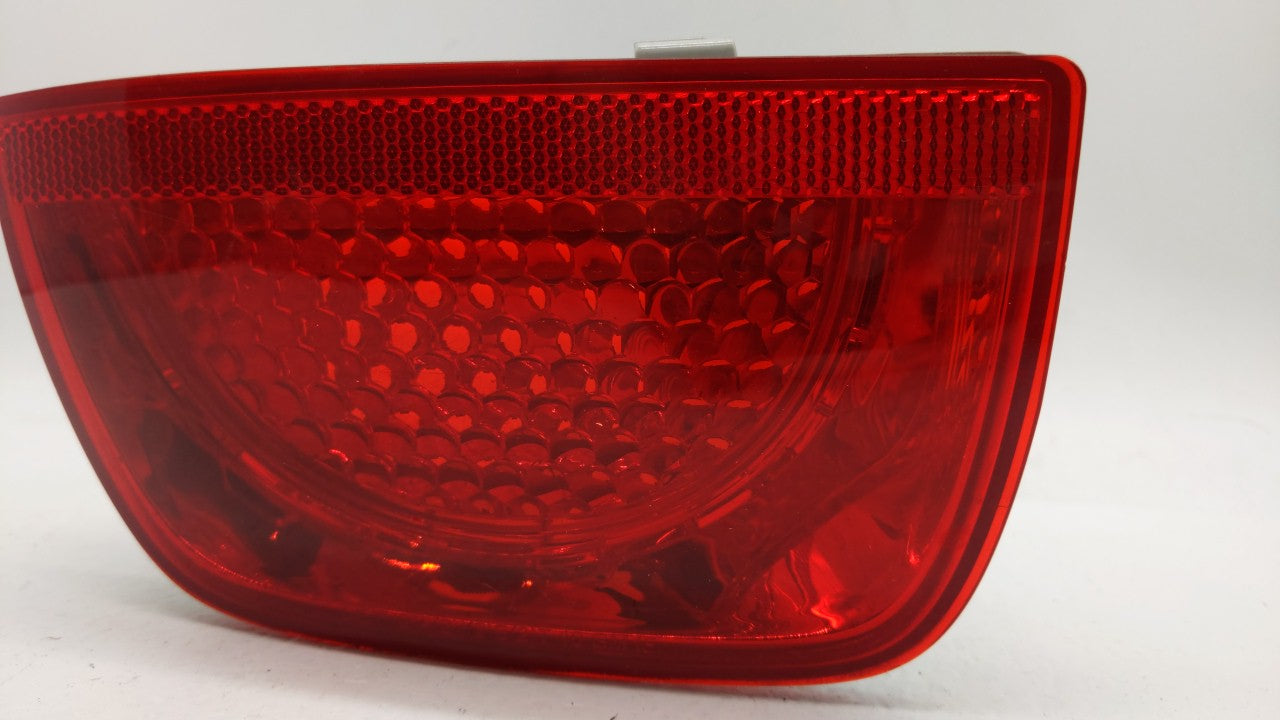 2010-2011 Chevrolet Camaro Tail Light Assembly Driver Left OEM P/N:92195243 Fits Fits 2010 2011 OEM Used Auto Parts - Oemuse