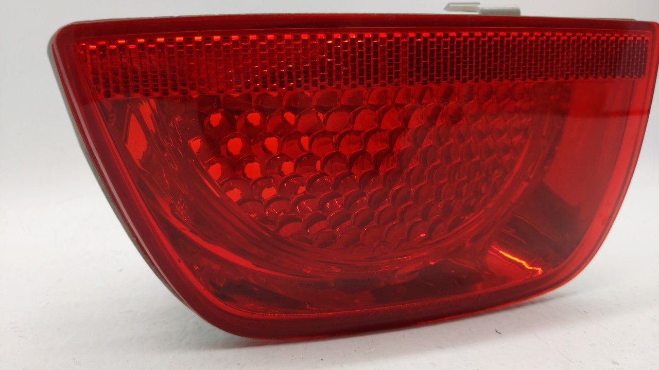 2010-2011 Chevrolet Camaro Tail Light Assembly Driver Left OEM P/N:92195243 Fits Fits 2010 2011 OEM Used Auto Parts - Oemuse