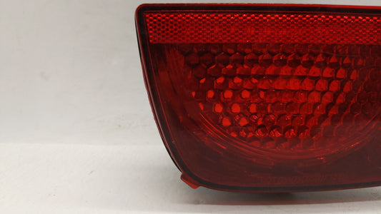 2010-2011 Chevrolet Camaro Tail Light Assembly Driver Left OEM P/N:92212647 92195243 Fits Fits 2010 2011 OEM Used Auto Parts