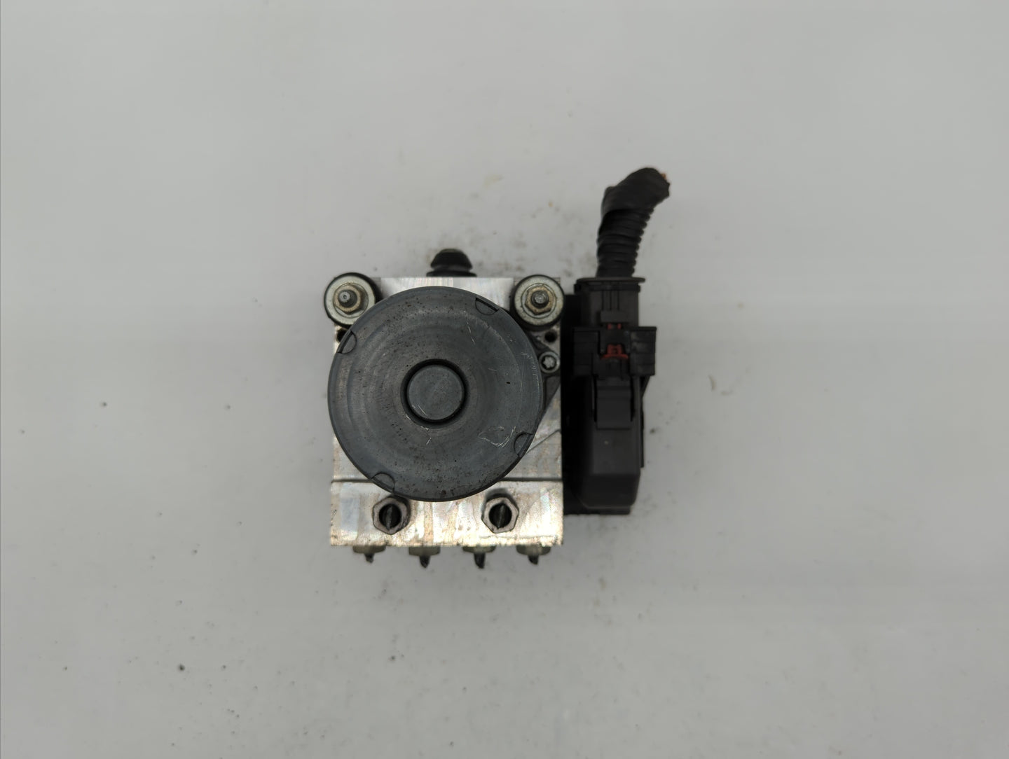 2010-2011 Chevrolet Camaro ABS Pump Control Module Replacement P/N:92240015 92246444, 0 265 951 010 Fits Fits 2010 2011 OEM 