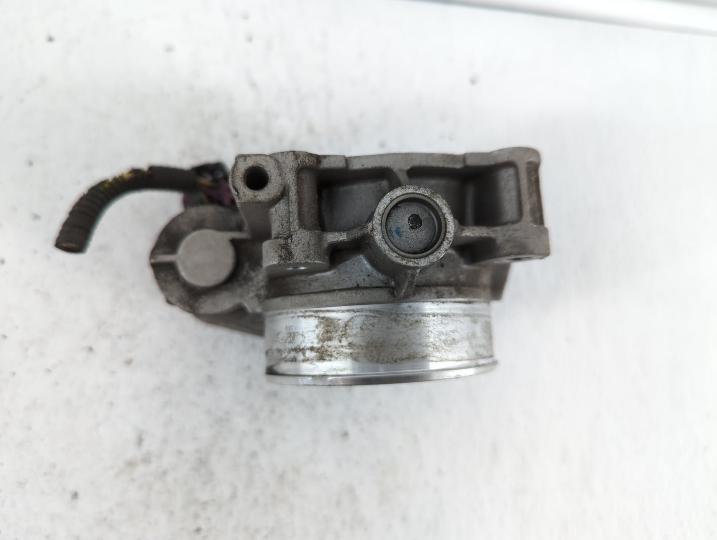 2010-2011 Chevrolet Camaro Throttle Body P/N:12632172BA BAC-A1-B2-006R1, 994AA Fits Fits 2007 2008 2009 2010 2011 2012 OEM U