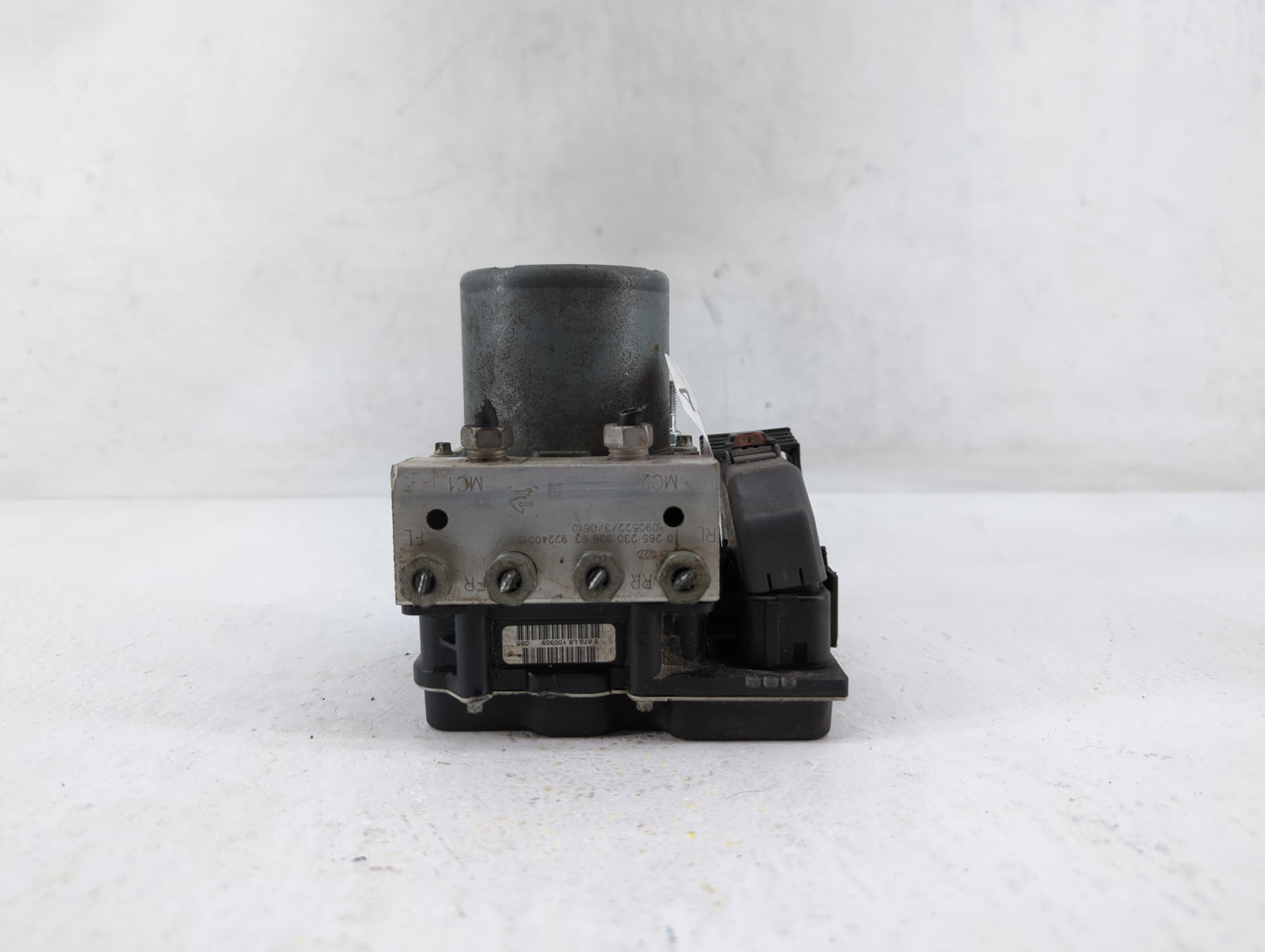 2010-2011 Chevrolet Camaro ABS Pump Control Module Replacement P/N:92233913 92240015, 92246444, 0 265 951 010 Fits Fits 2010