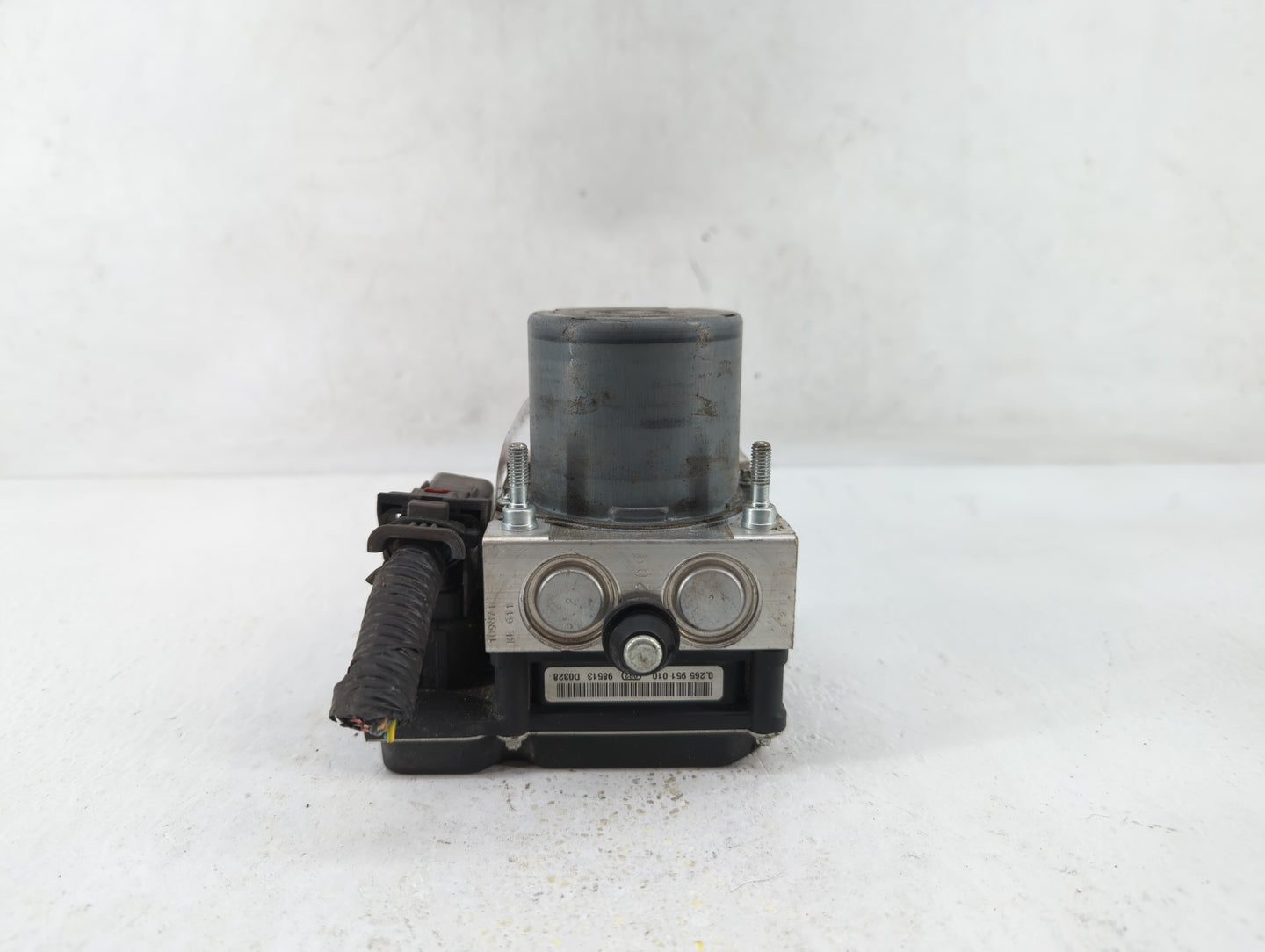 2010-2011 Chevrolet Camaro ABS Pump Control Module Replacement P/N:92233913 92240015, 92246444, 0 265 951 010 Fits Fits 2010