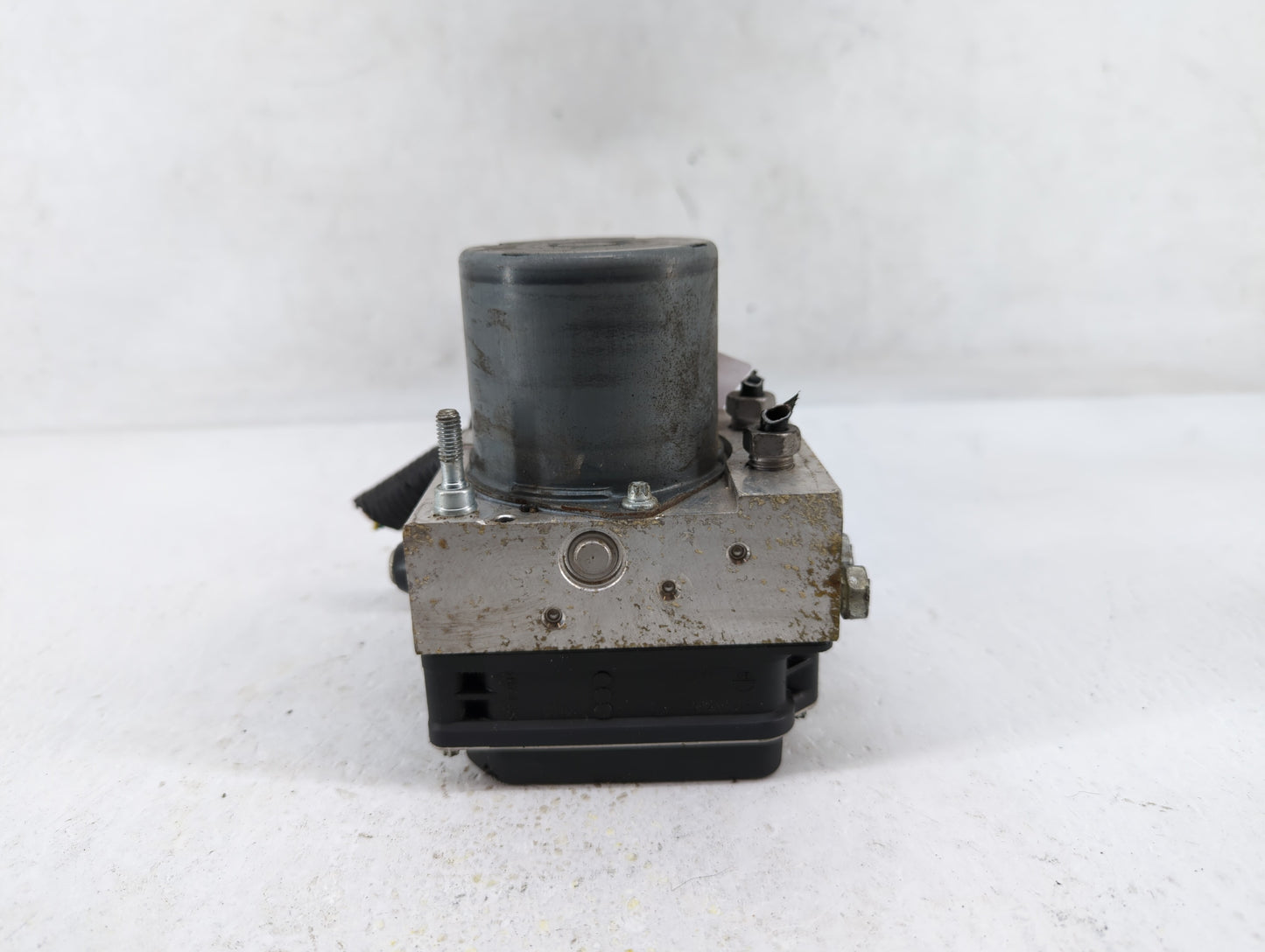 2010-2011 Chevrolet Camaro ABS Pump Control Module Replacement P/N:92233913 92240015, 92246444, 0 265 951 010 Fits Fits 2010