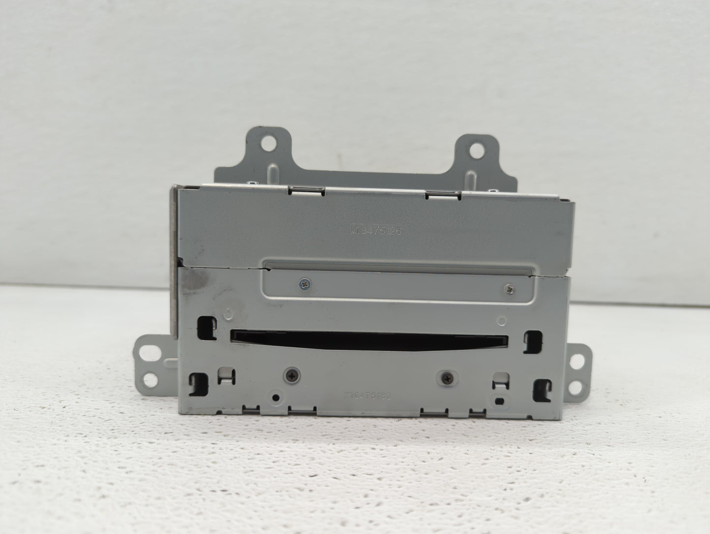 2010-2010 Chevrolet Camaro Am Fm Cd Player Radio Receiver - Oemusedautoparts1.com