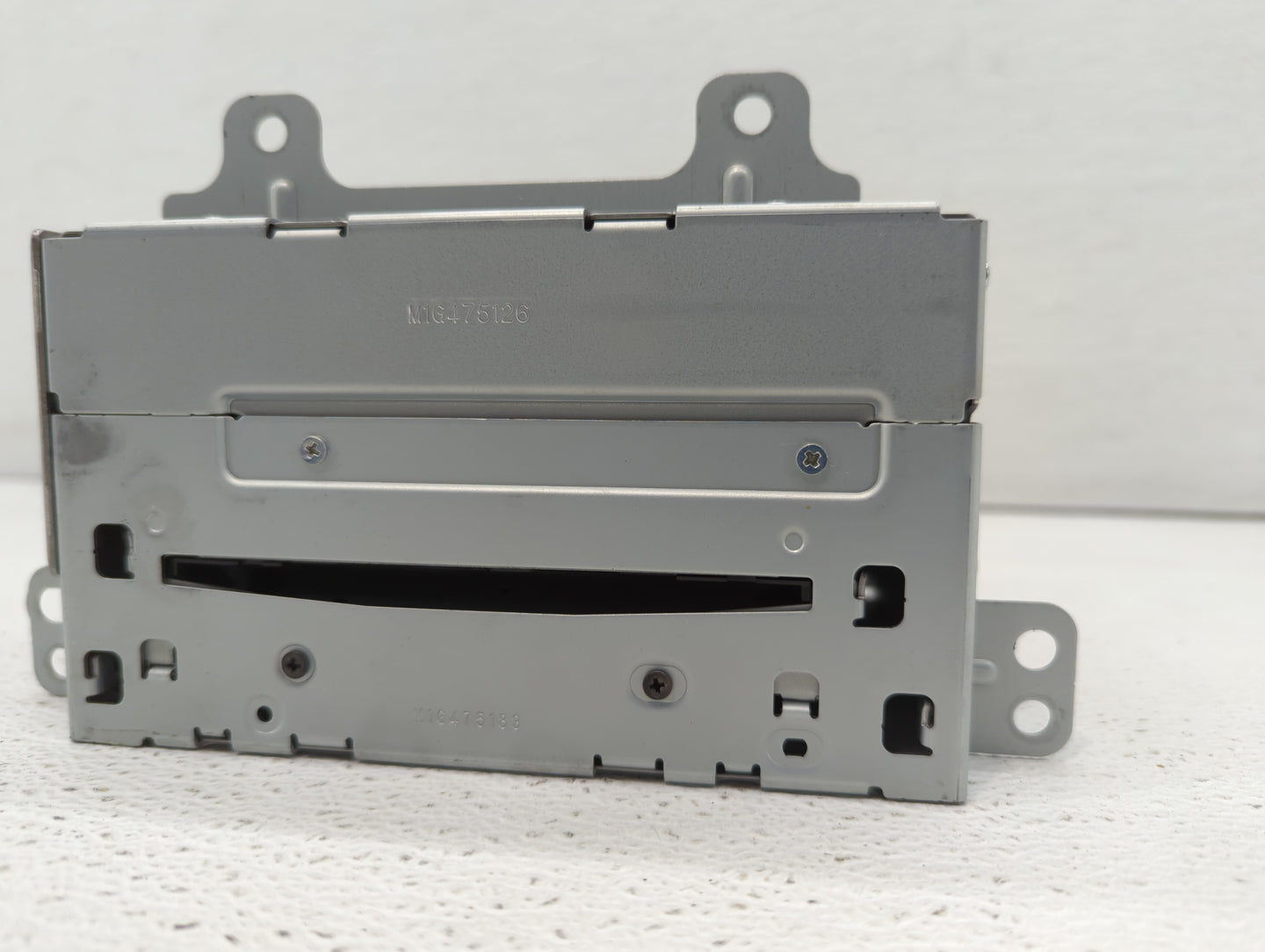 2010-2010 Chevrolet Camaro Am Fm Cd Player Radio Receiver - Oemusedautoparts1.com