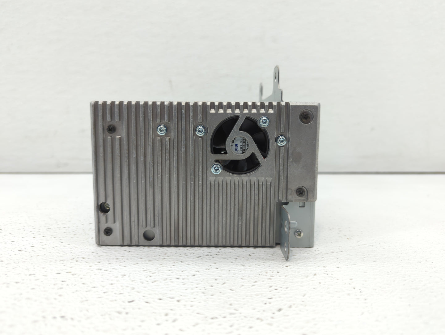 2010-2010 Chevrolet Camaro Am Fm Cd Player Radio Receiver - Oemusedautoparts1.com