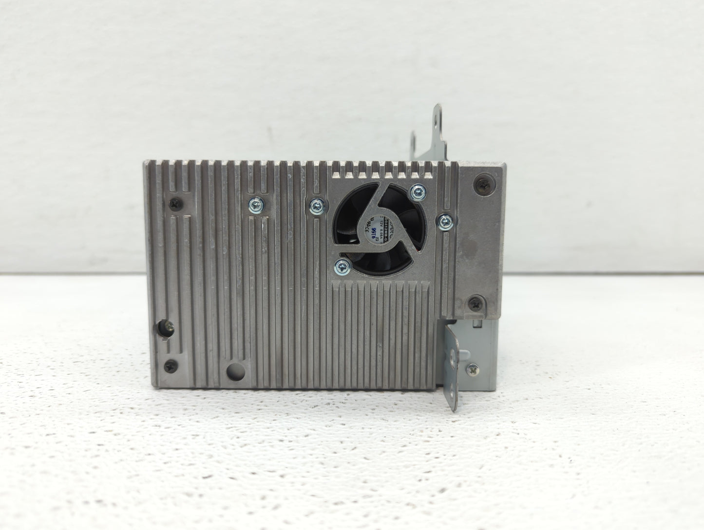2010-2010 Chevrolet Camaro Am Fm Cd Player Radio Receiver - Oemusedautoparts1.com