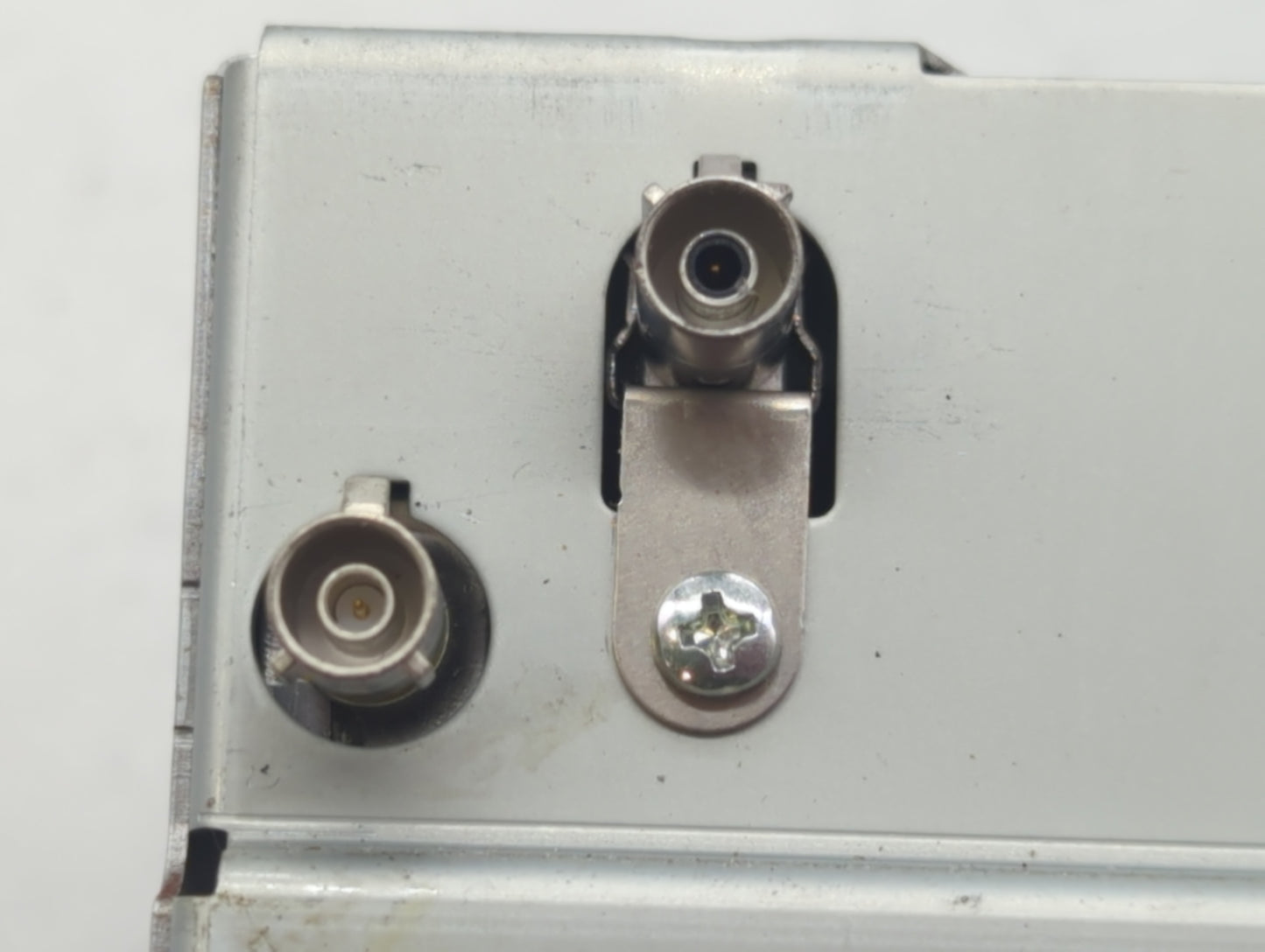 2010-2010 Chevrolet Camaro Am Fm Cd Player Radio Receiver - Oemusedautoparts1.com