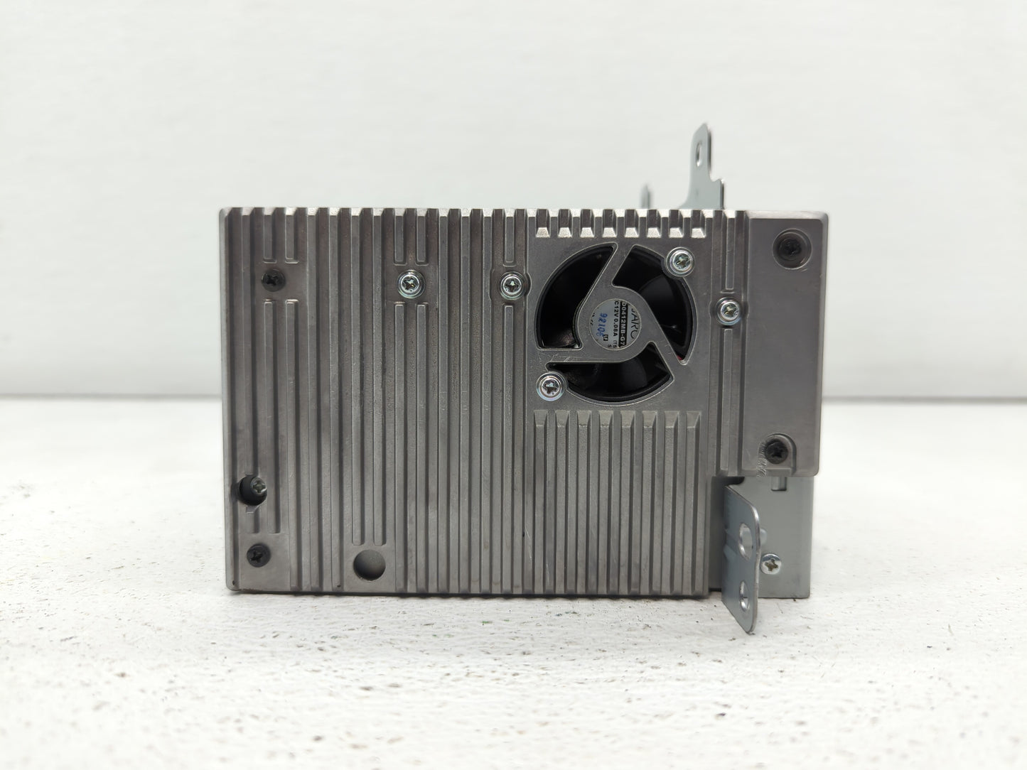 2010 Chevrolet Camaro Radio AM FM Cd Player Receiver Replacement P/N:20854719 20843235 Fits Fits 2011 OEM Used Auto Parts - 