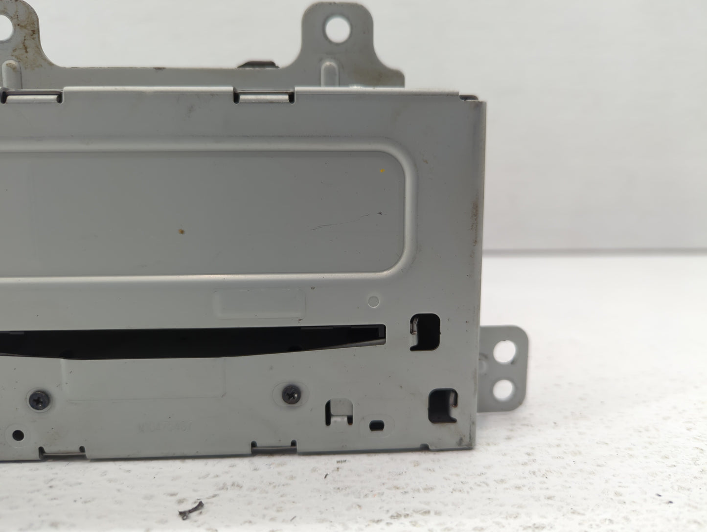 2010-2010 Chevrolet Camaro Am Fm Cd Player Radio Receiver - Oemusedautoparts1.com