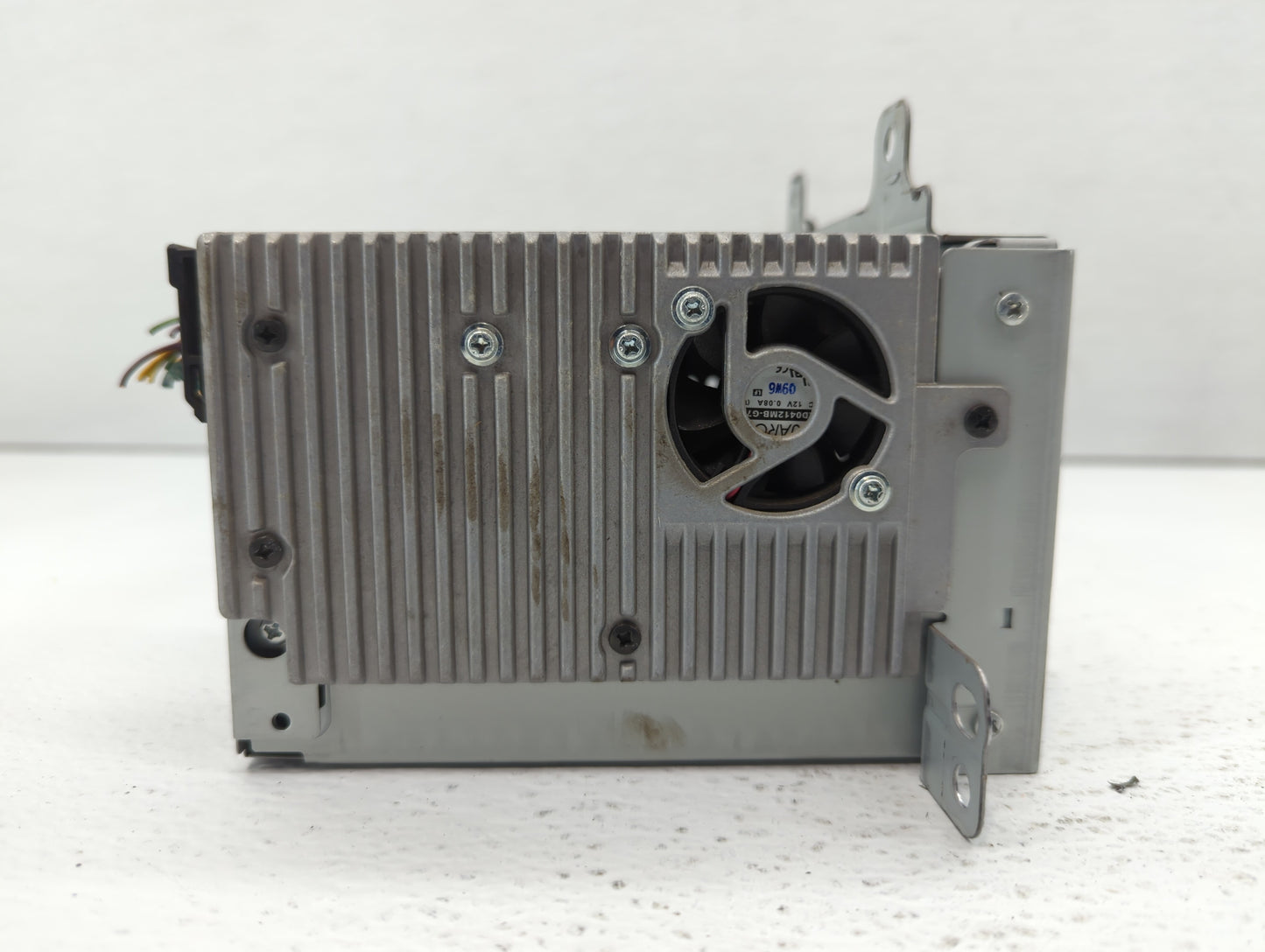 2010-2010 Chevrolet Camaro Am Fm Cd Player Radio Receiver - Oemusedautoparts1.com