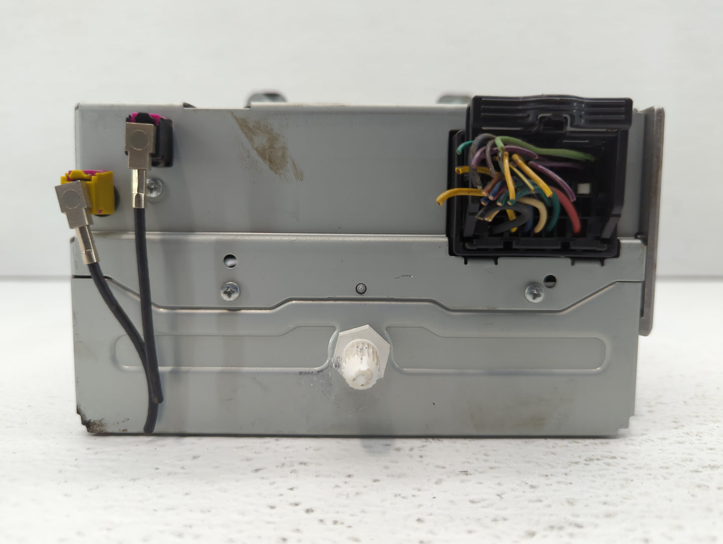 2010-2010 Chevrolet Camaro Am Fm Cd Player Radio Receiver - Oemusedautoparts1.com