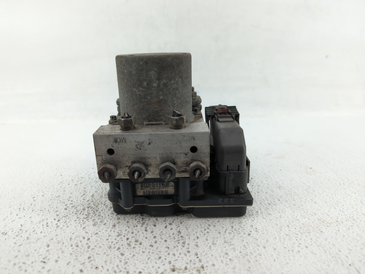 2010-2011 Chevrolet Camaro ABS Pump Control Module Replacement P/N:92233913 92240015, 92246444, 92246443 Fits Fits 2010 2011