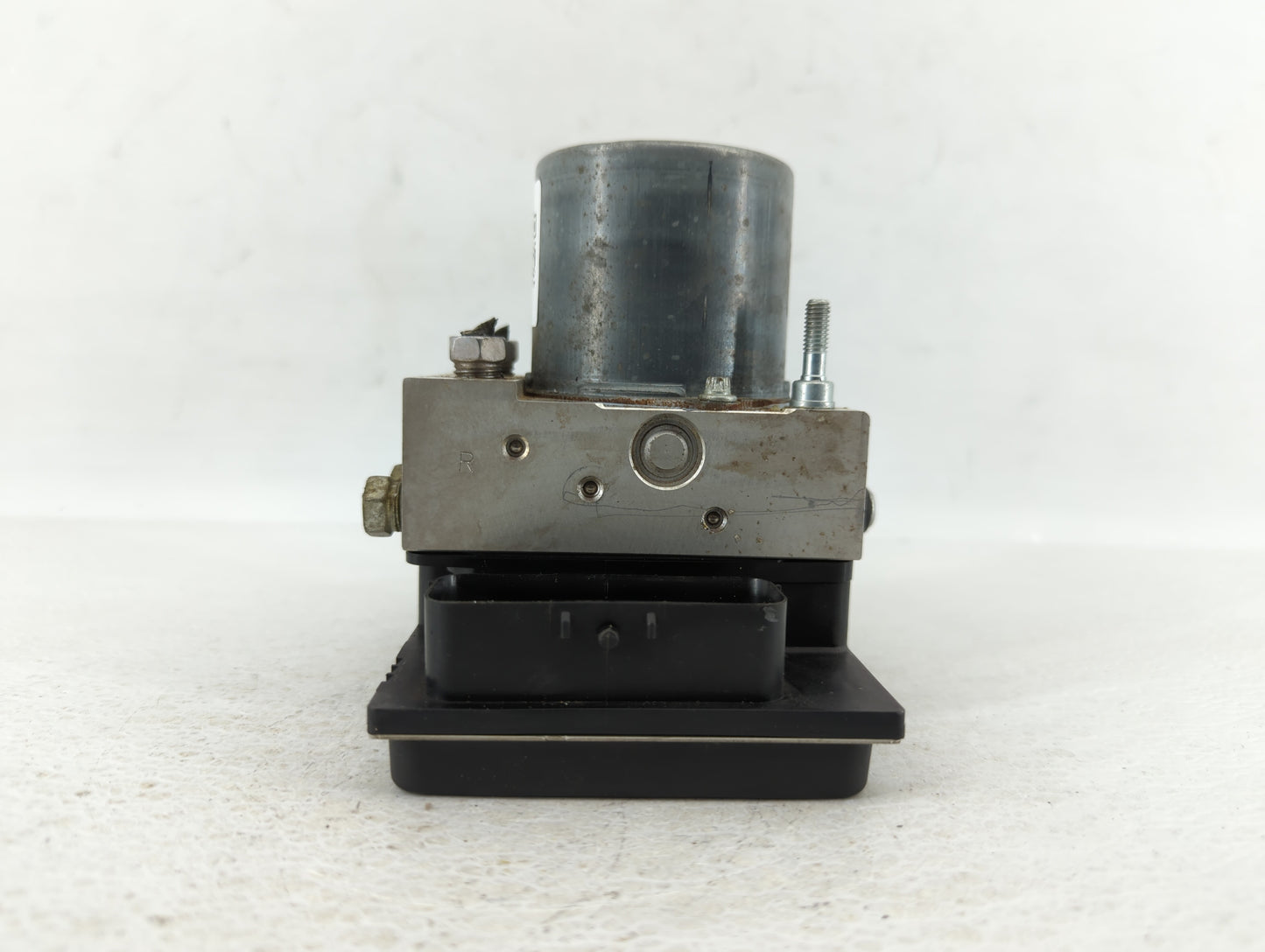 2010-2011 Chevrolet Camaro ABS Pump Control Module Replacement P/N:92233913 92240015, 92246444, 92246443 Fits Fits 2010 2011