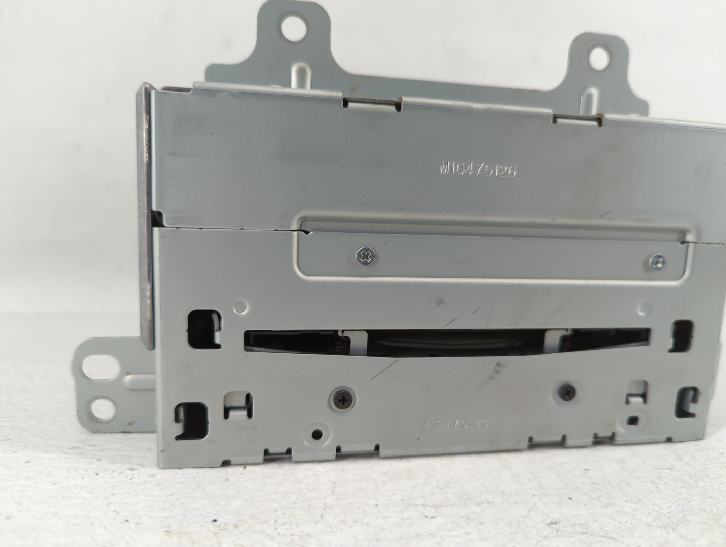 2010-2010 Chevrolet Camaro Am Fm Cd Player Radio Receiver - Oemusedautoparts1.com