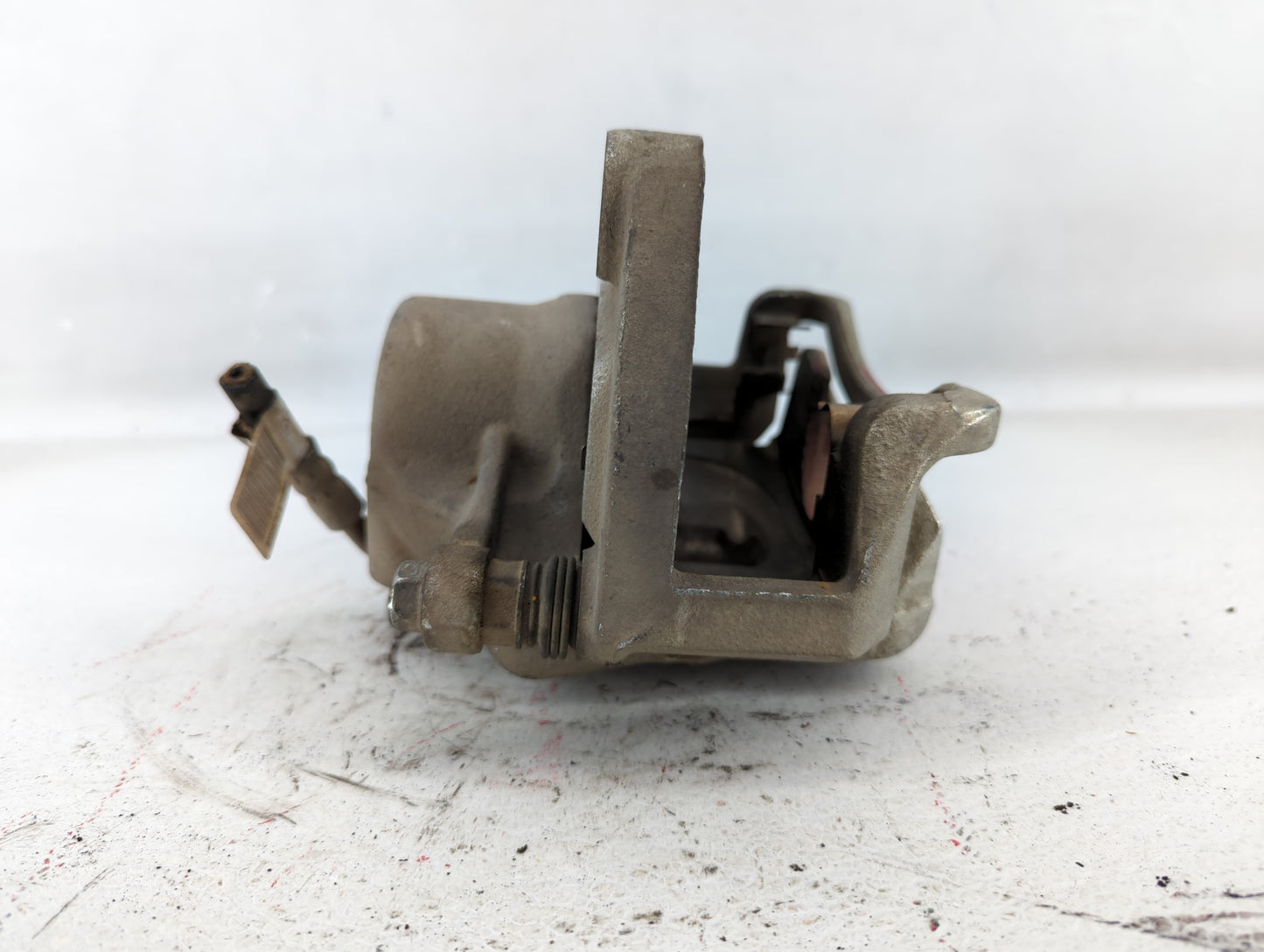 2010-2015 Chevrolet Camaro Front Passenger Right Brake Caliper 552825 - Oemusedautoparts1.com