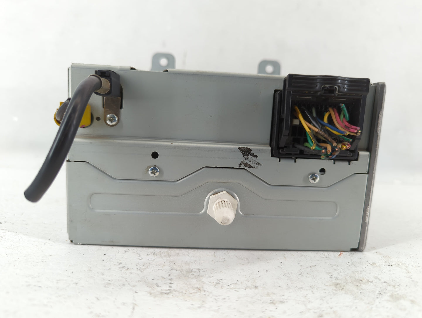 2010-2010 Chevrolet Camaro Am Fm Cd Player Radio Receiver - Oemusedautoparts1.com