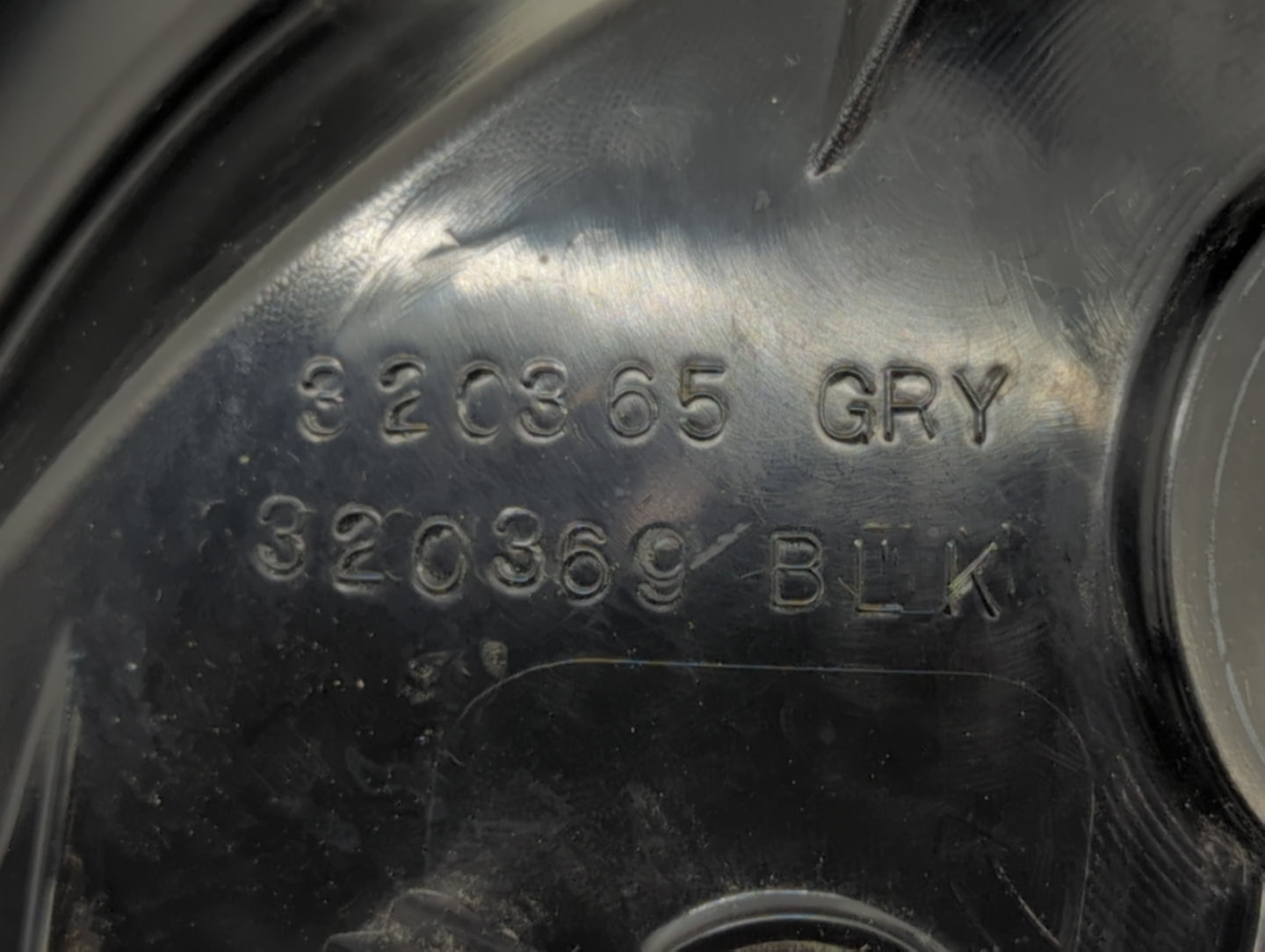 2010-2013 Chevrolet Camaro Tail Light Assembly Driver Left OEM P/N:92199773 Fits Fits 2010 2011 2012 2013 OEM Used Auto Part