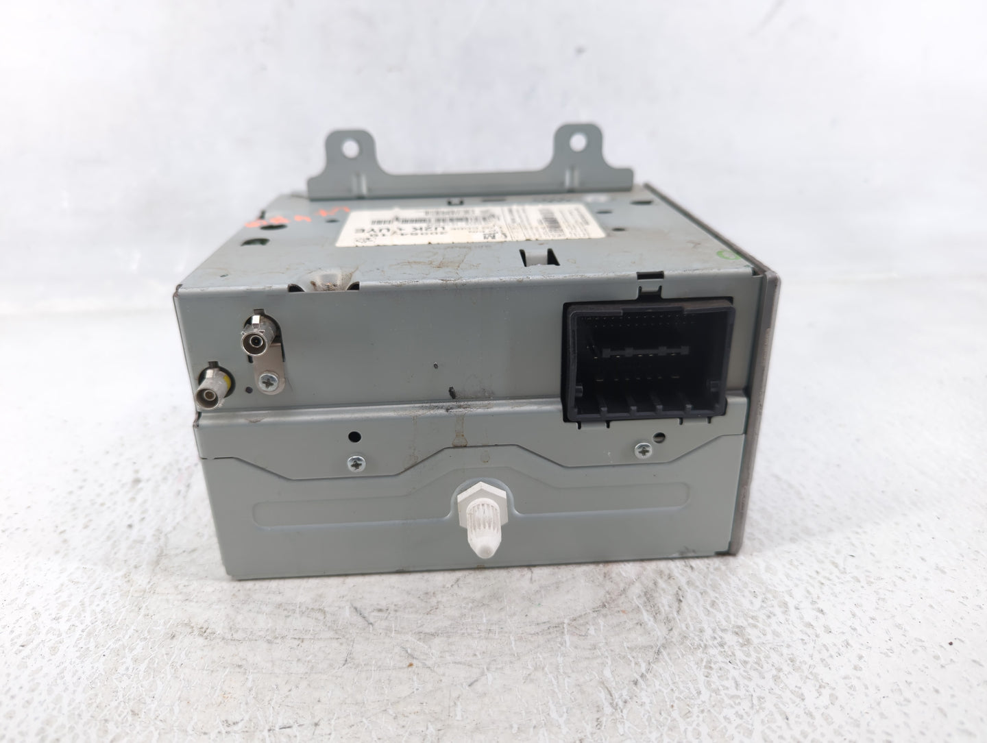 2010 Chevrolet Camaro Radio AM FM Cd Player Receiver Replacement P/N:20854719 Fits Fits 2011 OEM Used Auto Parts - Oemusedau