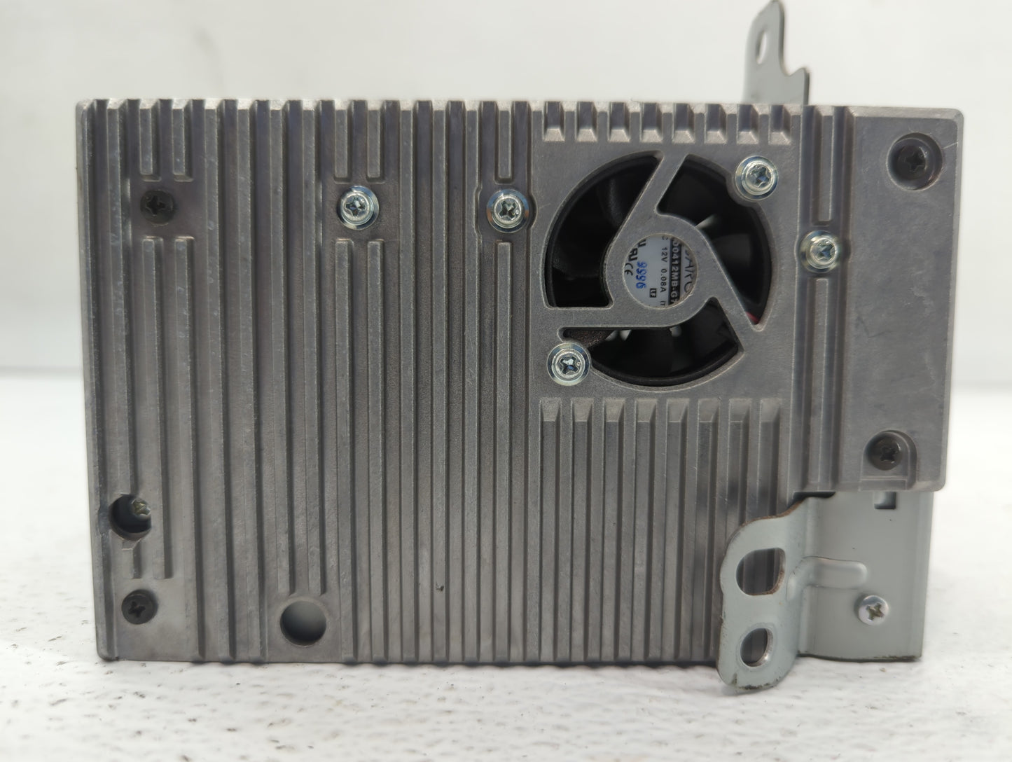 2010 Chevrolet Camaro Radio AM FM Cd Player Receiver Replacement P/N:20854719 Fits Fits 2011 OEM Used Auto Parts - Oemusedau