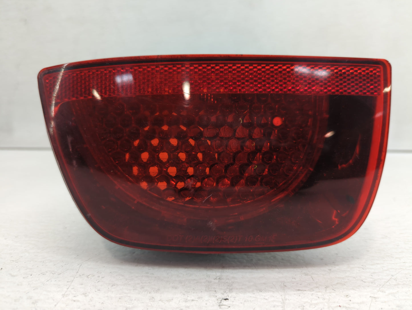 2010-2012 Chevrolet Camaro Tail Light Assembly Driver Left OEM P/N:VP00003806-BLK 92199773 Fits Fits 2010 2011 2012 OEM Used