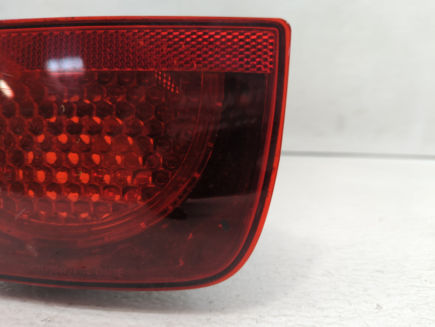 2010-2012 Chevrolet Camaro Tail Light Assembly Driver Left OEM P/N:VP00003806-BLK 92199773 Fits Fits 2010 2011 2012 OEM Used