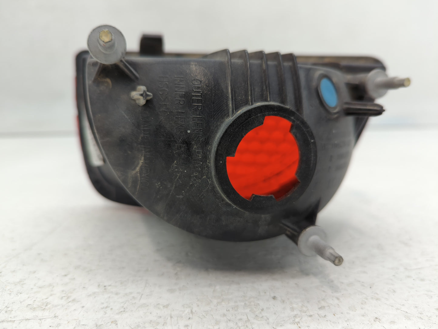 2010-2012 Chevrolet Camaro Tail Light Assembly Driver Left OEM P/N:VP00003806-BLK 92199773 Fits Fits 2010 2011 2012 OEM Used