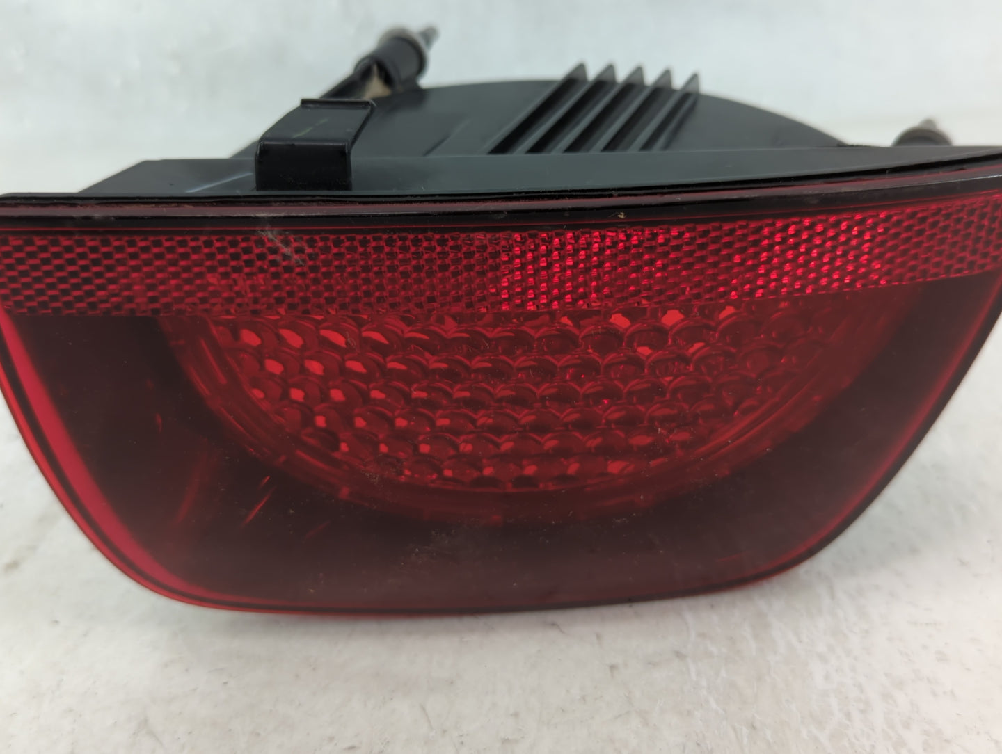 2010-2013 Chevrolet Camaro Tail Light Assembly Passenger Right OEM P/N:320368 320364, PC50040 Fits Fits 2010 2011 2012 2013 