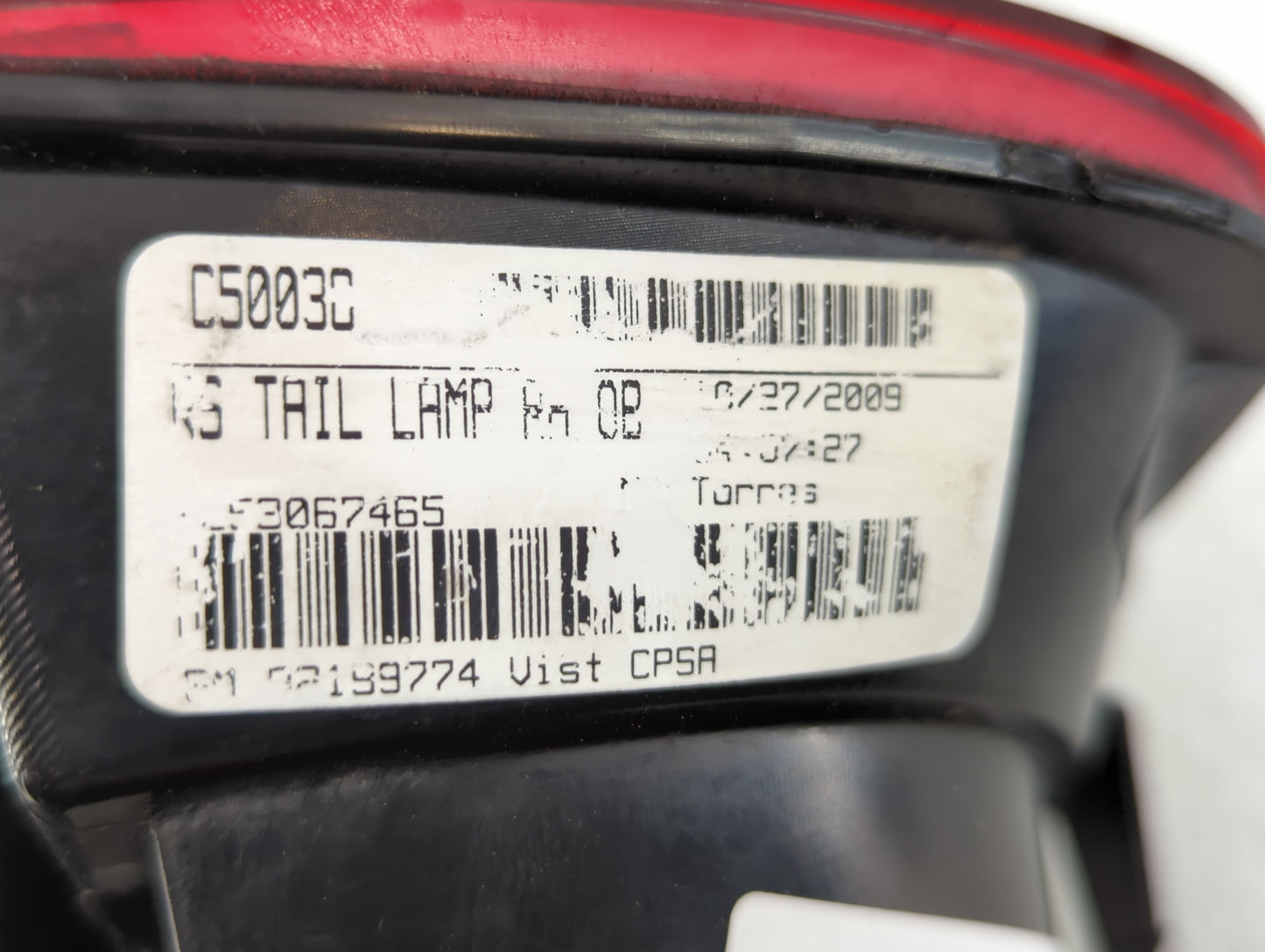 2010-2013 Chevrolet Camaro Tail Light Assembly Passenger Right OEM P/N:320368 320364, PC50040 Fits Fits 2010 2011 2012 2013 