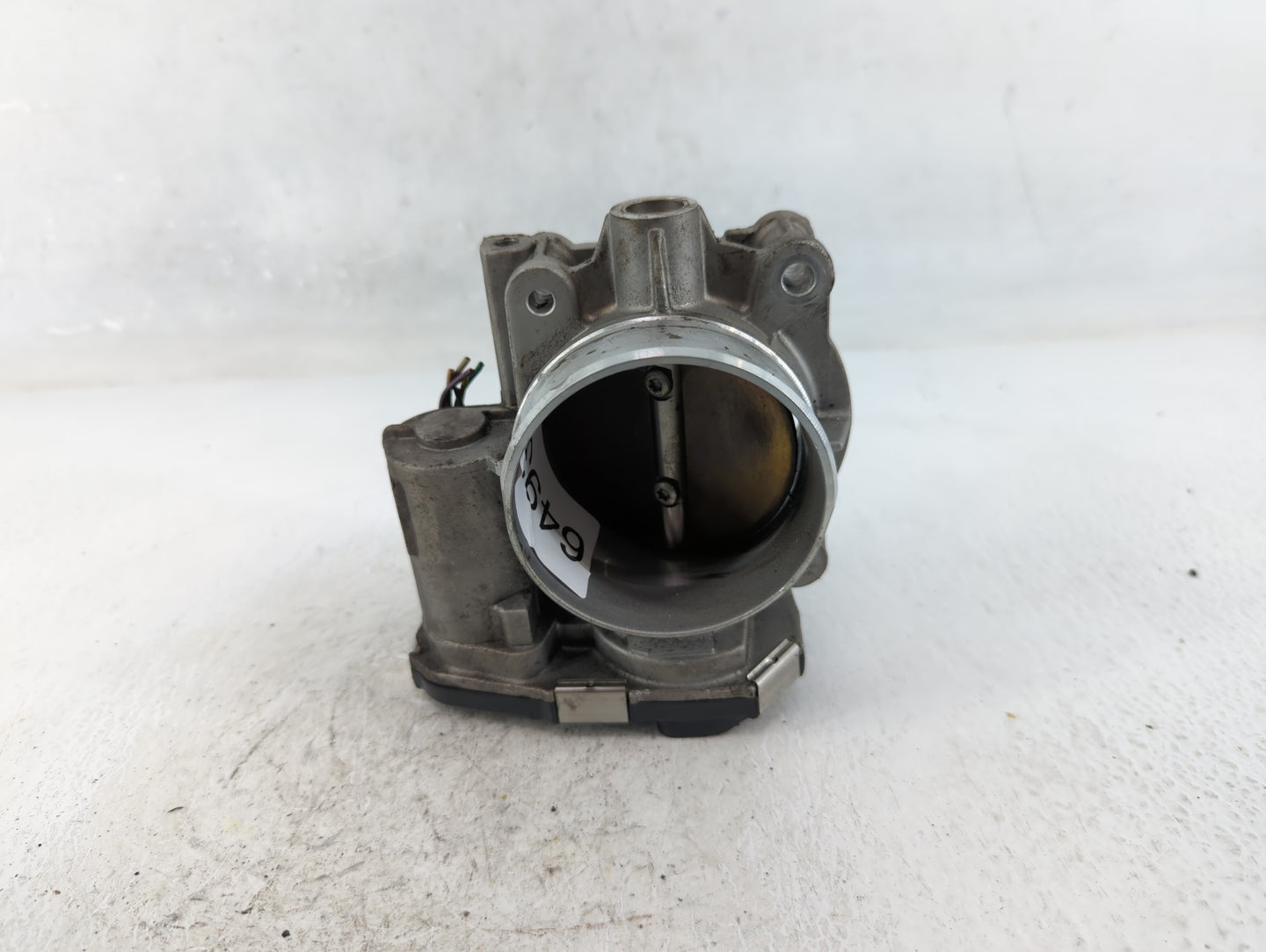 2010-2011 Chevrolet Camaro Throttle Body P/N:1759AA 994AA Fits Fits 2007 2008 2009 2010 2011 2012 OEM Used Auto Parts - Oemu