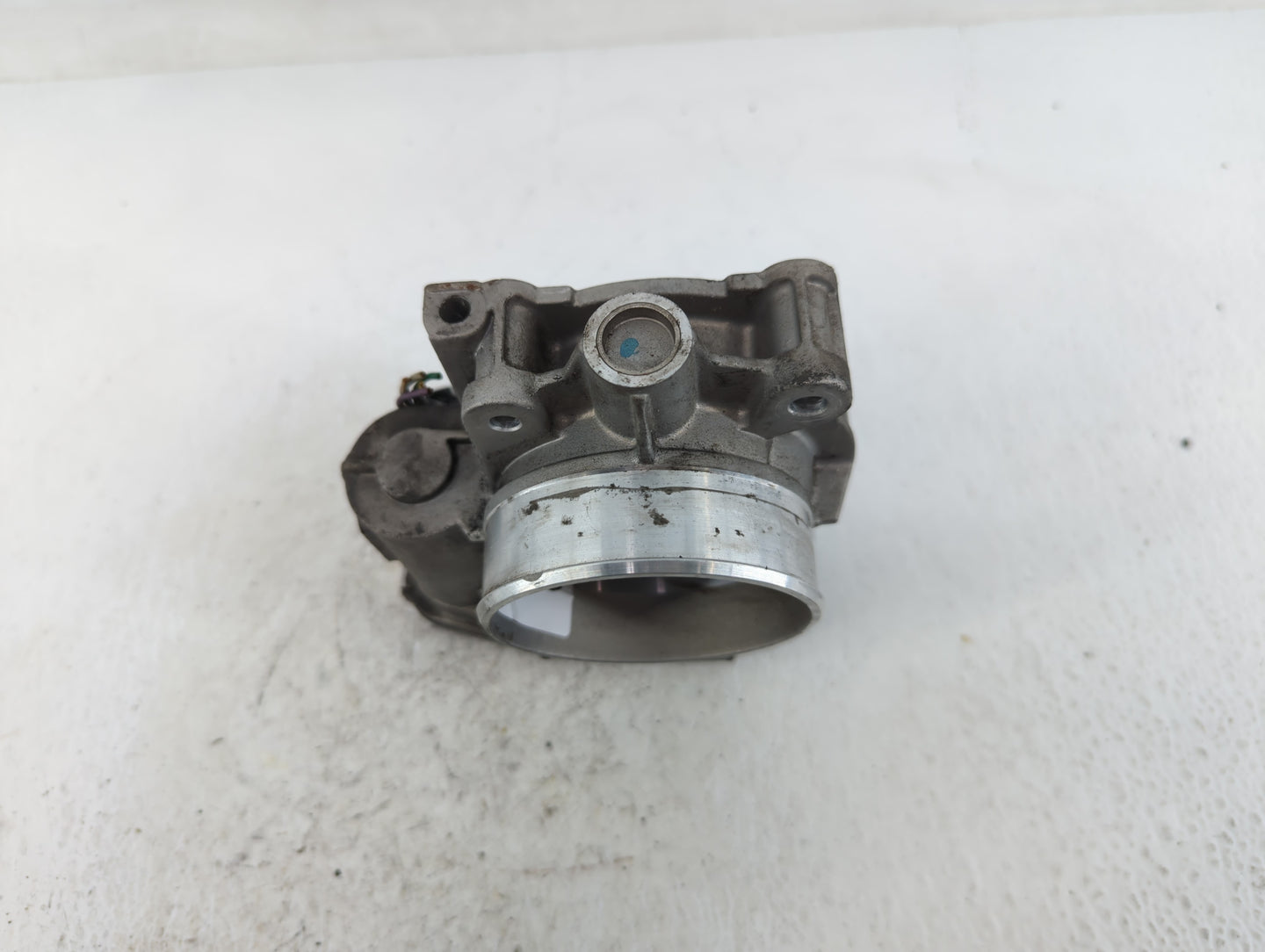 2010-2011 Chevrolet Camaro Throttle Body P/N:1759AA 994AA Fits Fits 2007 2008 2009 2010 2011 2012 OEM Used Auto Parts - Oemu