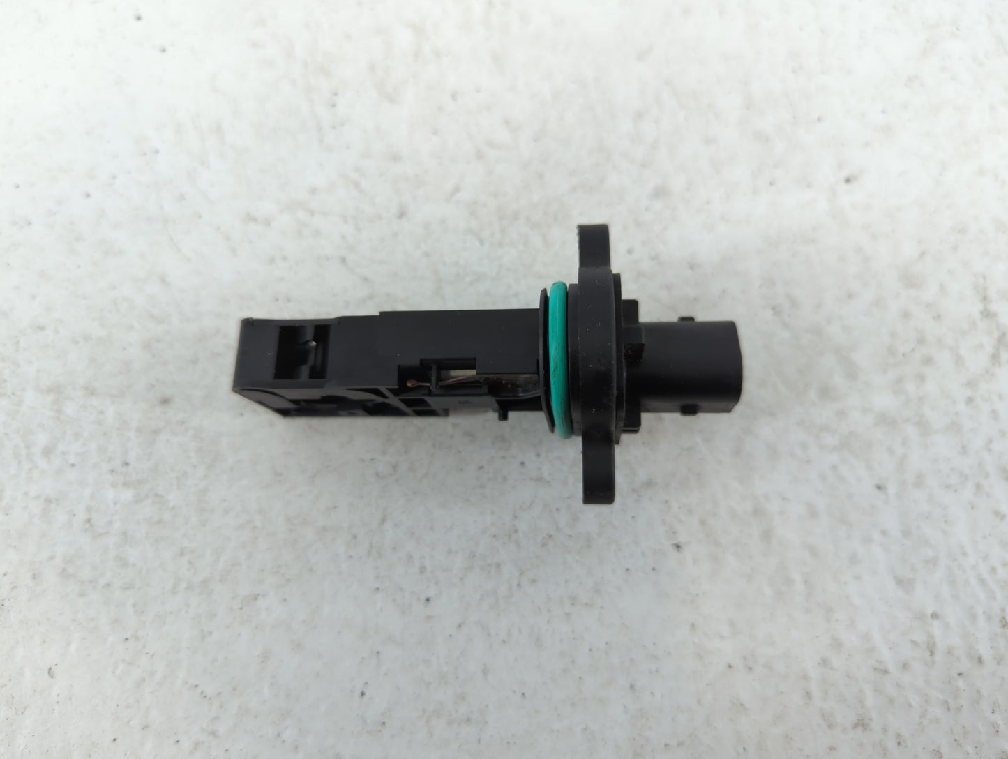 2010-2011 Chevrolet Camaro Mass Air Flow Meter Maf - Oemusedautoparts1.com