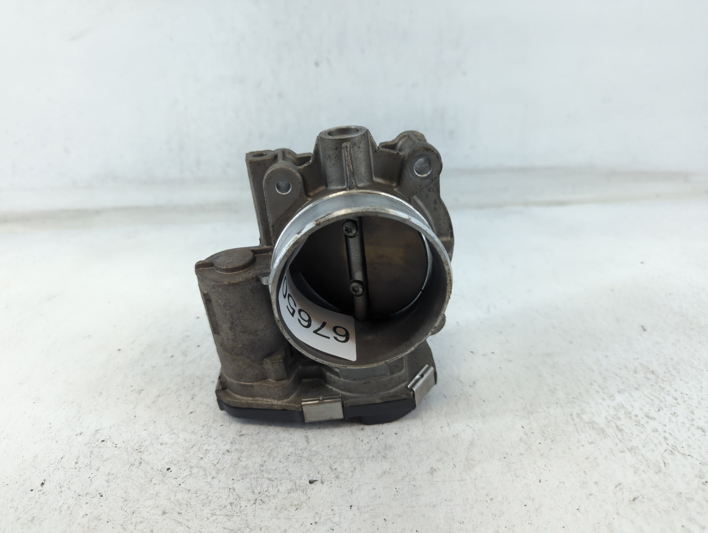 2010-2011 Chevrolet Camaro Throttle Body P/N:1759AA 994AA Fits Fits 2007 2008 2009 2010 2011 2012 OEM Used Auto Parts - Oemu