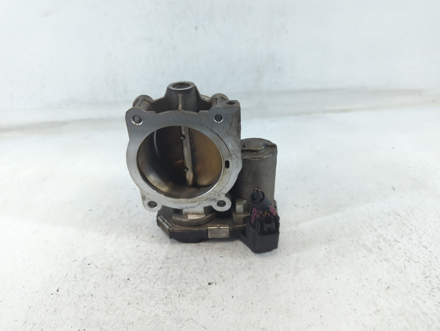 2010-2011 Chevrolet Camaro Throttle Body P/N:1759AA 994AA Fits Fits 2007 2008 2009 2010 2011 2012 OEM Used Auto Parts - Oemu