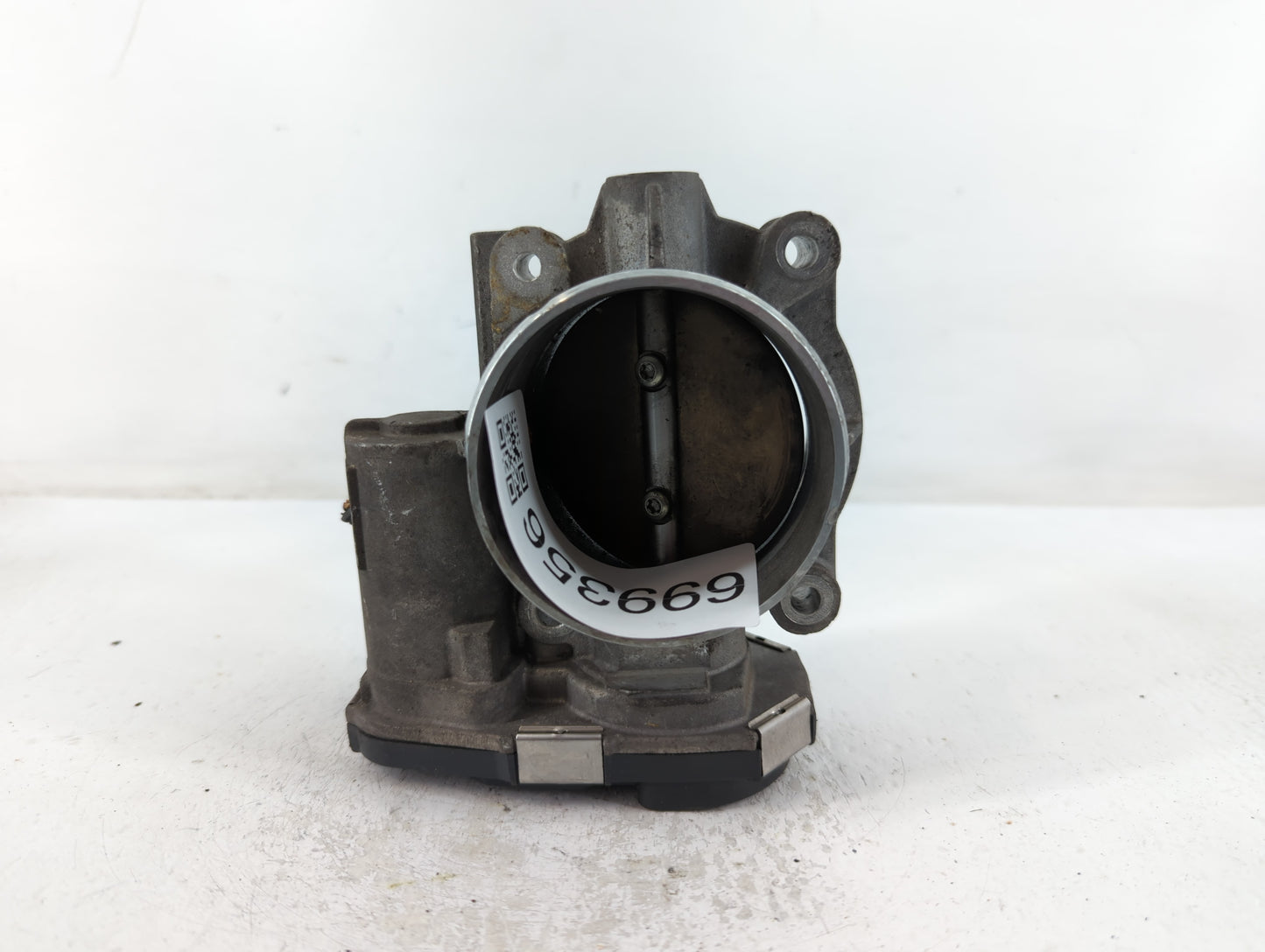 2010-2011 Chevrolet Camaro Throttle Body P/N:CGJ-BB-B1-022R0 Fits Fits 2007 2008 2009 2010 2011 2012 OEM Used Auto Parts - O