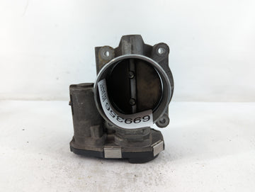 2010-2011 Chevrolet Camaro Throttle Body P/N:CGJ-BB-B1-022R0 Fits Fits 2007 2008 2009 2010 2011 2012 OEM Used Auto Parts - O