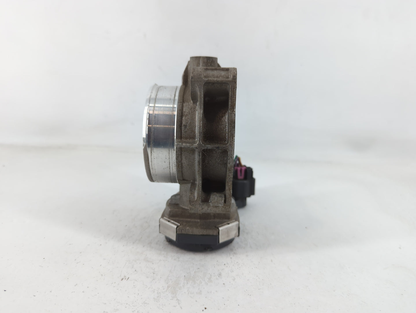 2010-2011 Chevrolet Camaro Throttle Body P/N:AA994AA6954C Fits Fits 2007 2008 2009 2010 2011 2012 OEM Used Auto Parts - Oemu