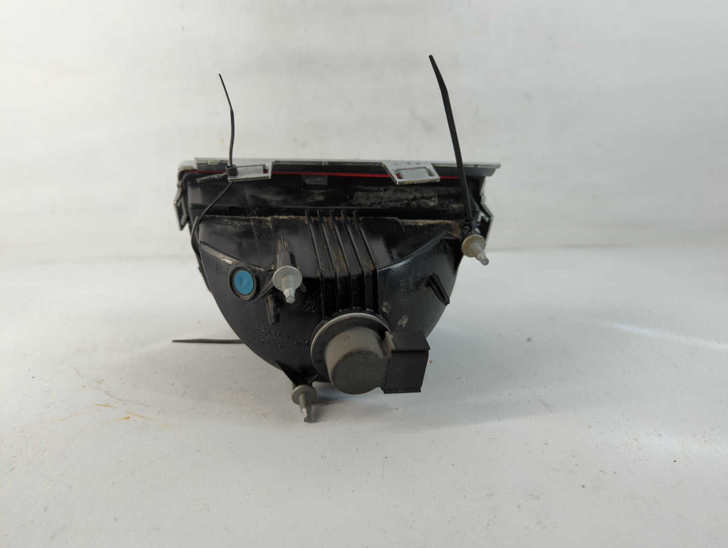 2010-2013 Chevrolet Camaro Tail Light Assembly Driver Left OEM P/N:320367 BLK Fits Fits 2010 2011 2012 2013 OEM Used Auto Pa