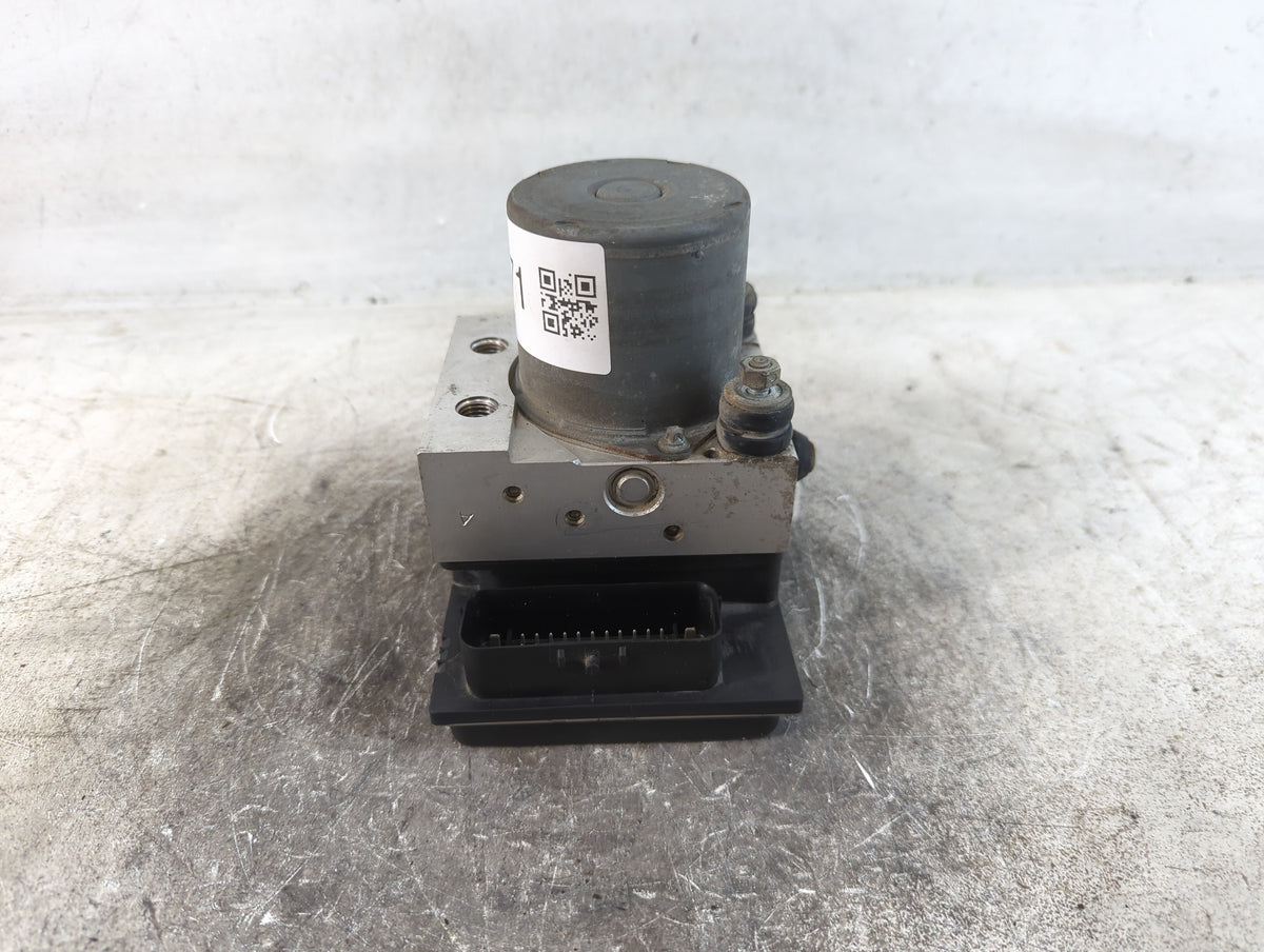 2010-2011 Chevrolet Camaro Anti-Lock Brake ABS Pump Module Actuator OEM P/N:2240015 Fits Fits 2010 2011 OEM Used Auto Parts 
