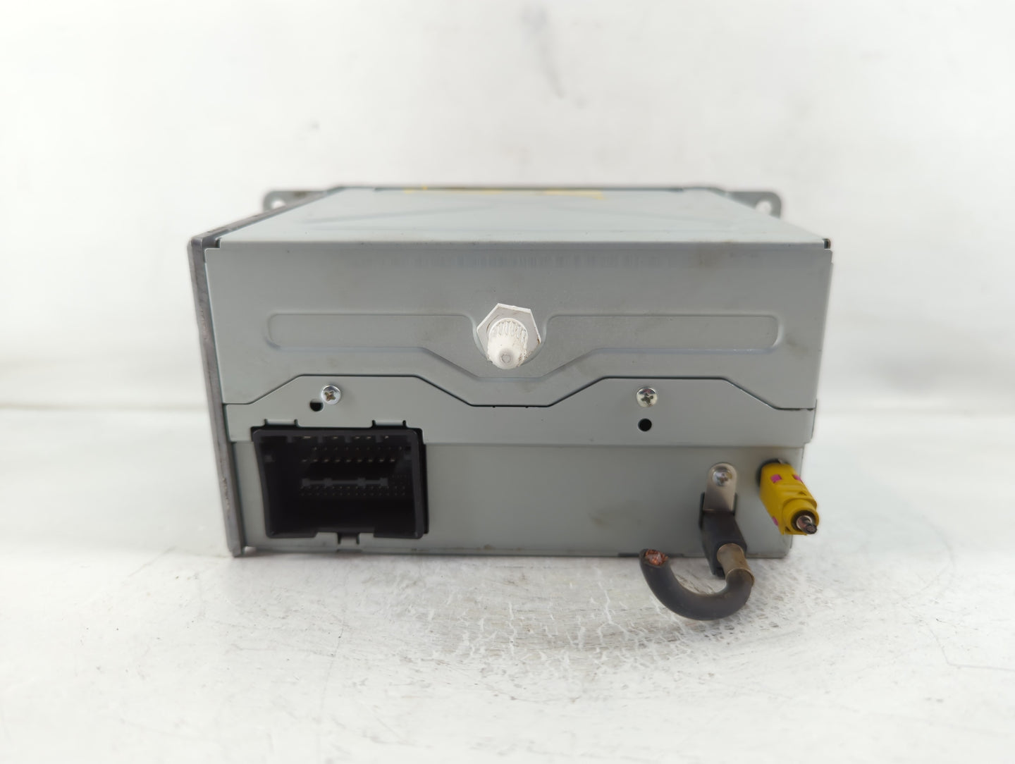 2010 Chevrolet Camaro Radio AM FM Cd Player Receiver Replacement P/N:20907419 Fits Fits 2011 OEM Used Auto Parts - Oemusedau
