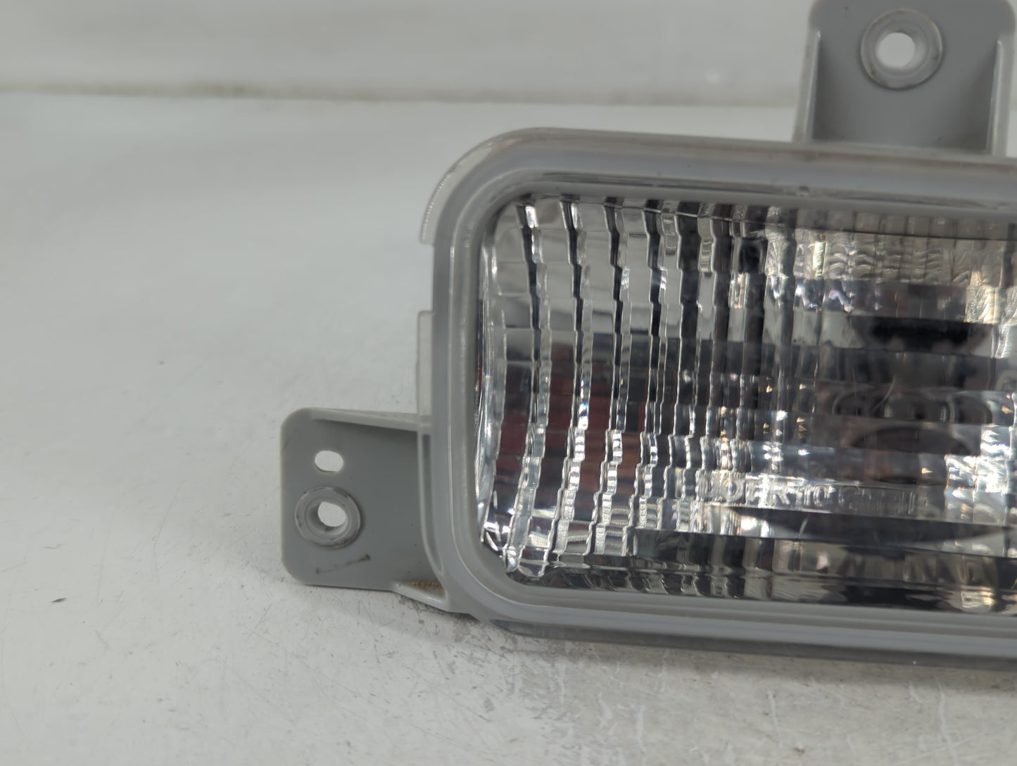 2010-2015 Chevrolet Camaro Passenger Right Oem Front Light Lamp - Oemusedautoparts1.com